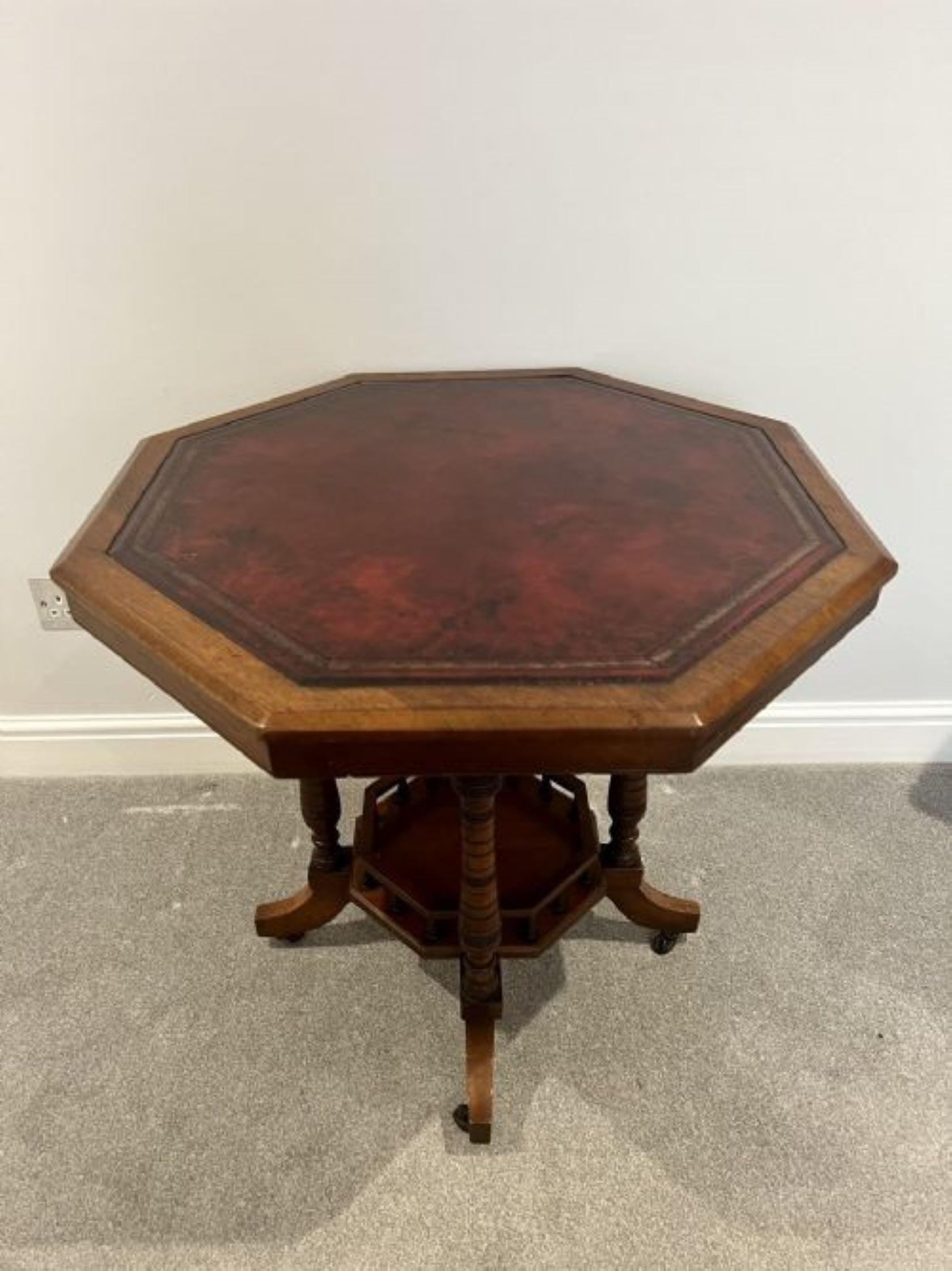 Antique Victorian quality walnut & leather top library table In Good Condition For Sale In Ipswich, GB