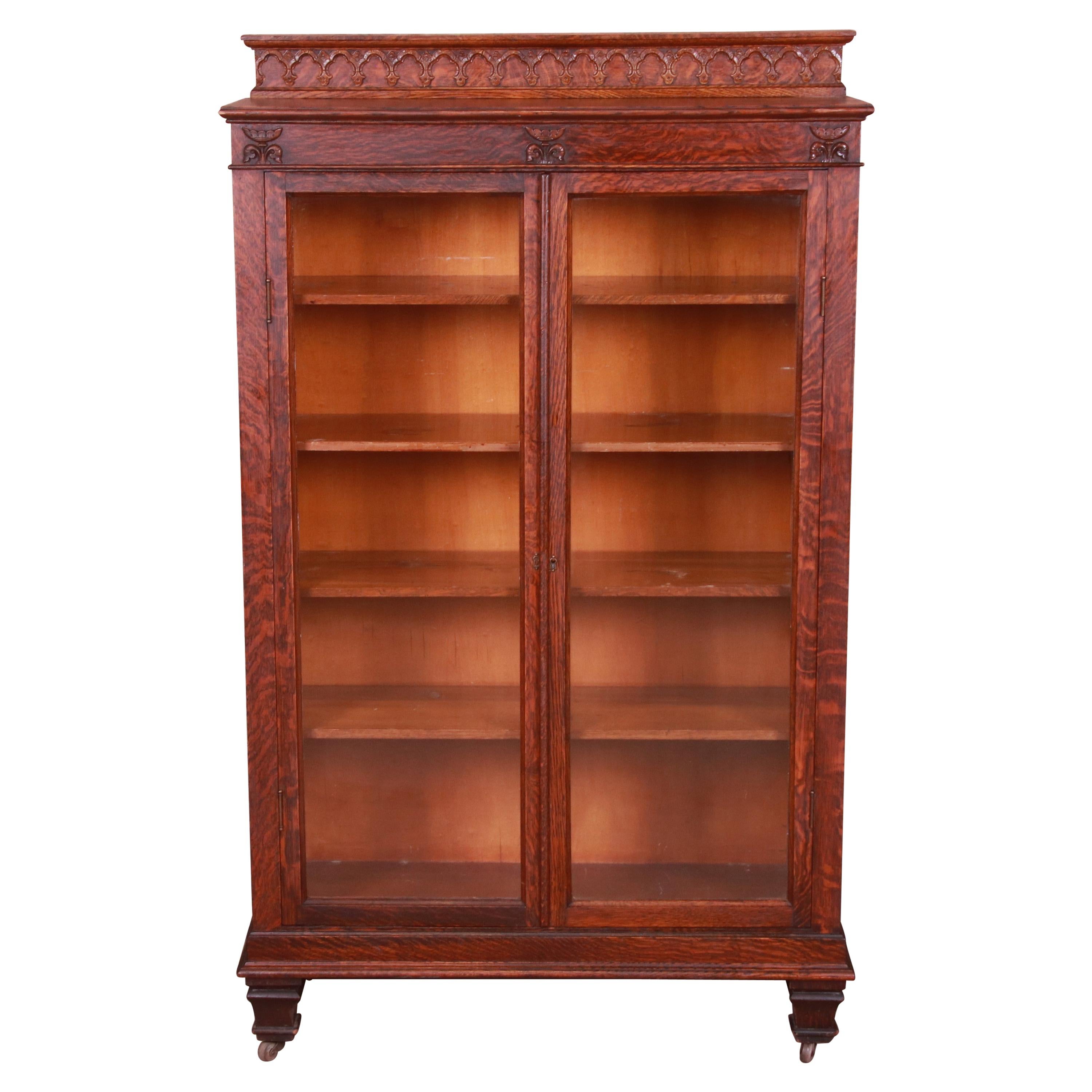 Antique Victorian Quarter Sawn Oak Bookcase, Circa 1880s at 1stDibs