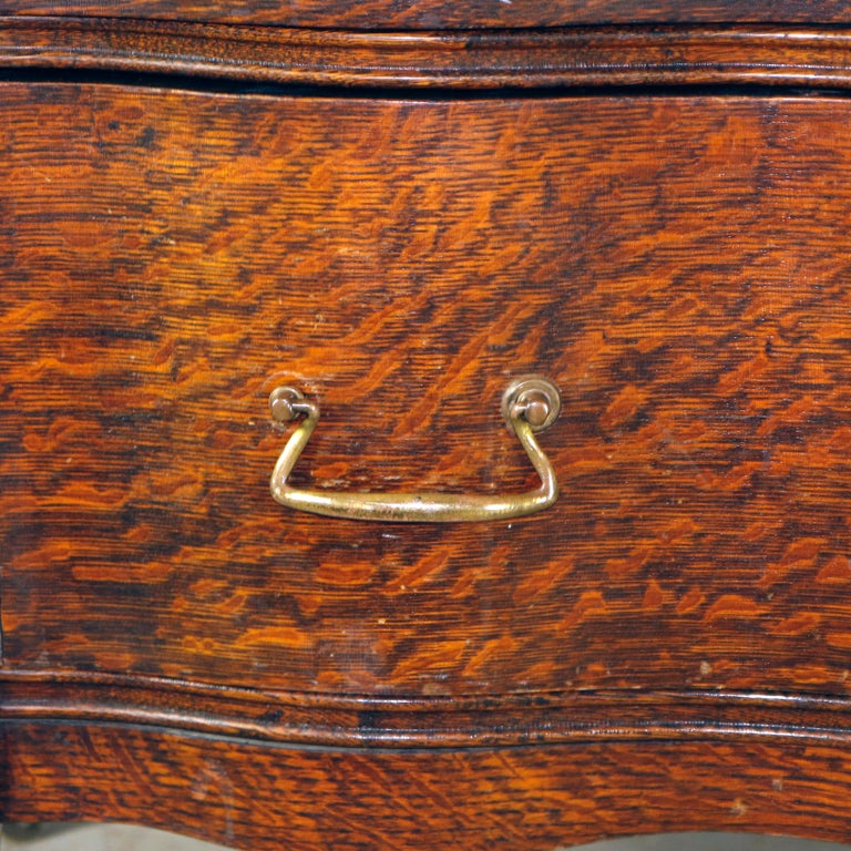 Antique Victorian Quarter Sawn Oak Serpentine Dresser With Mirror