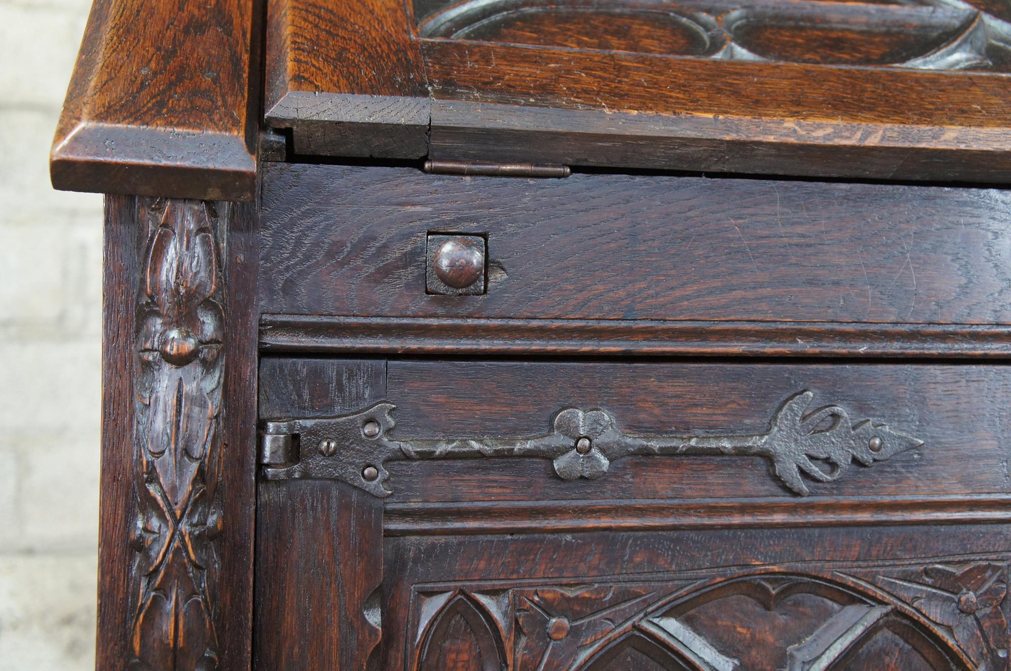 Antique Victorian Quartersawn Oak Gothic Carved Secretary Writing Desk 2