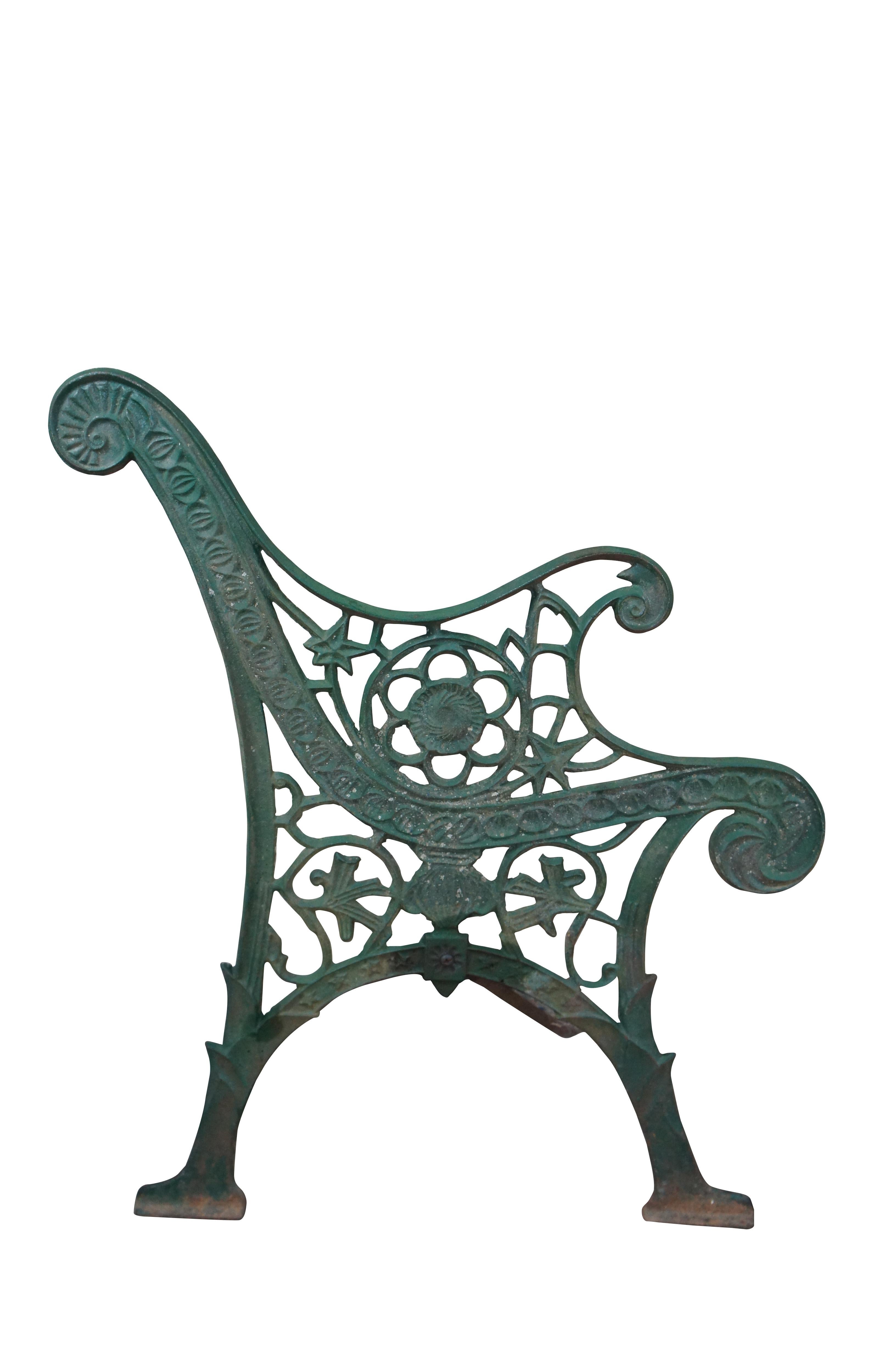 Antique Victorian Reclaimed Cast Iron Garden Park Bench Ends Legs Arms Frame In Good Condition In Dayton, OH