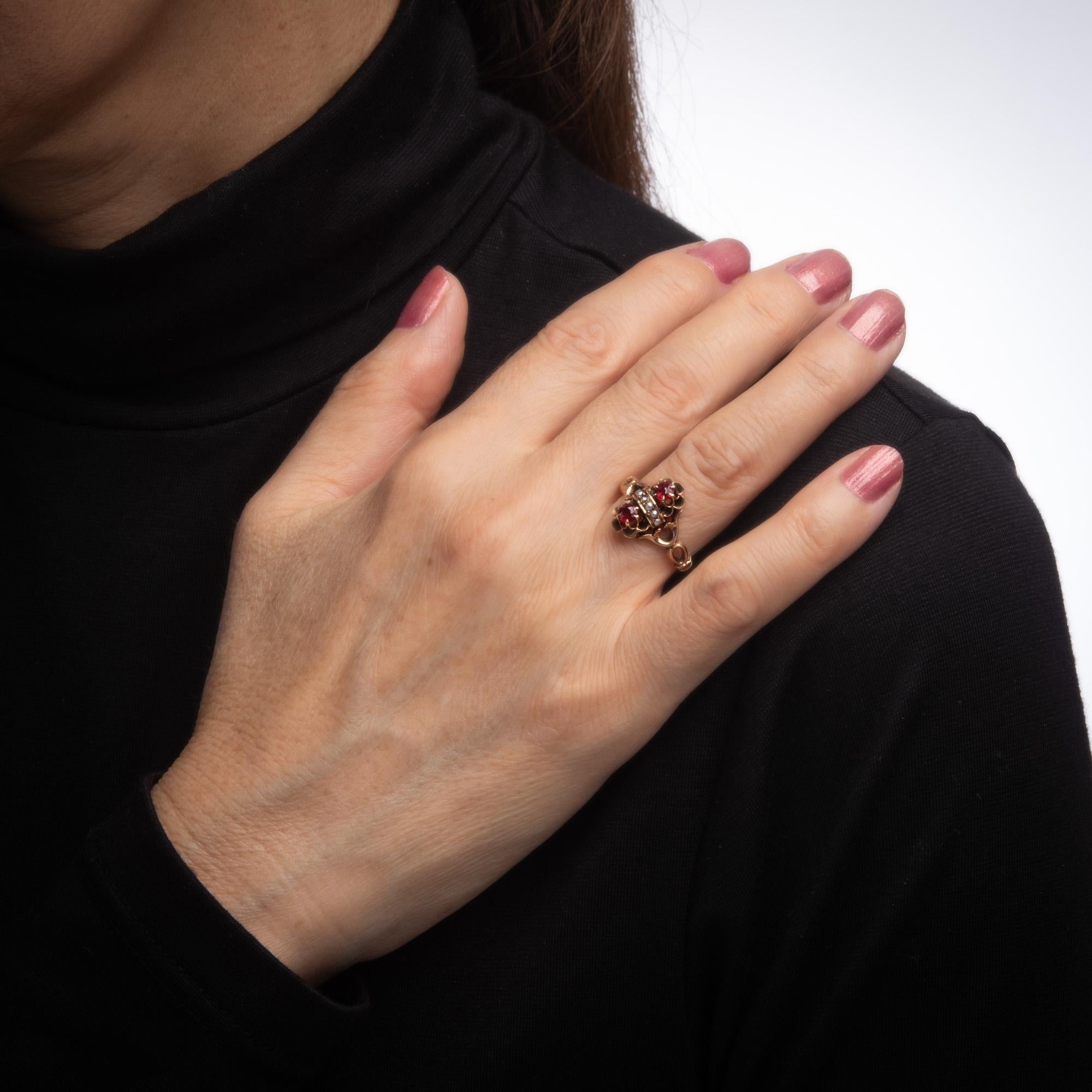 Antique Victorian Red Paste Seed Pearl Ring Vintage 10 Karat Yellow Gold Jewelry In Good Condition In Torrance, CA