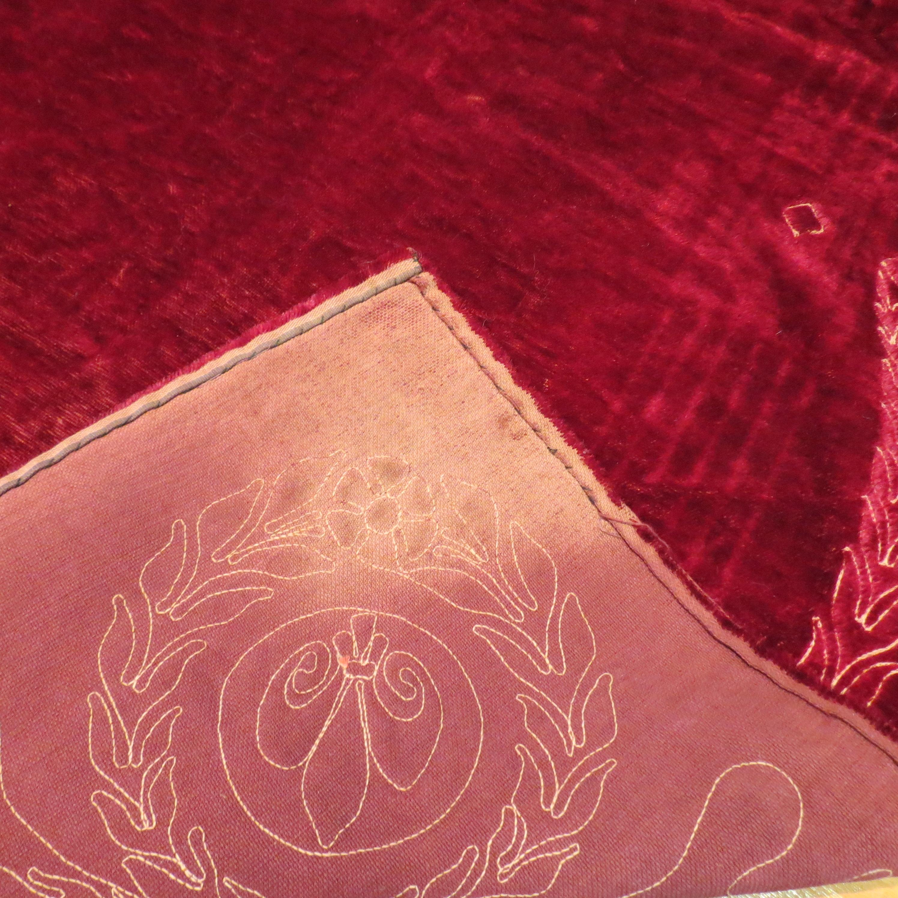 20th Century Antique Victorian Red Velvet  Embroidered Tablecloth Throw Rug For Sale