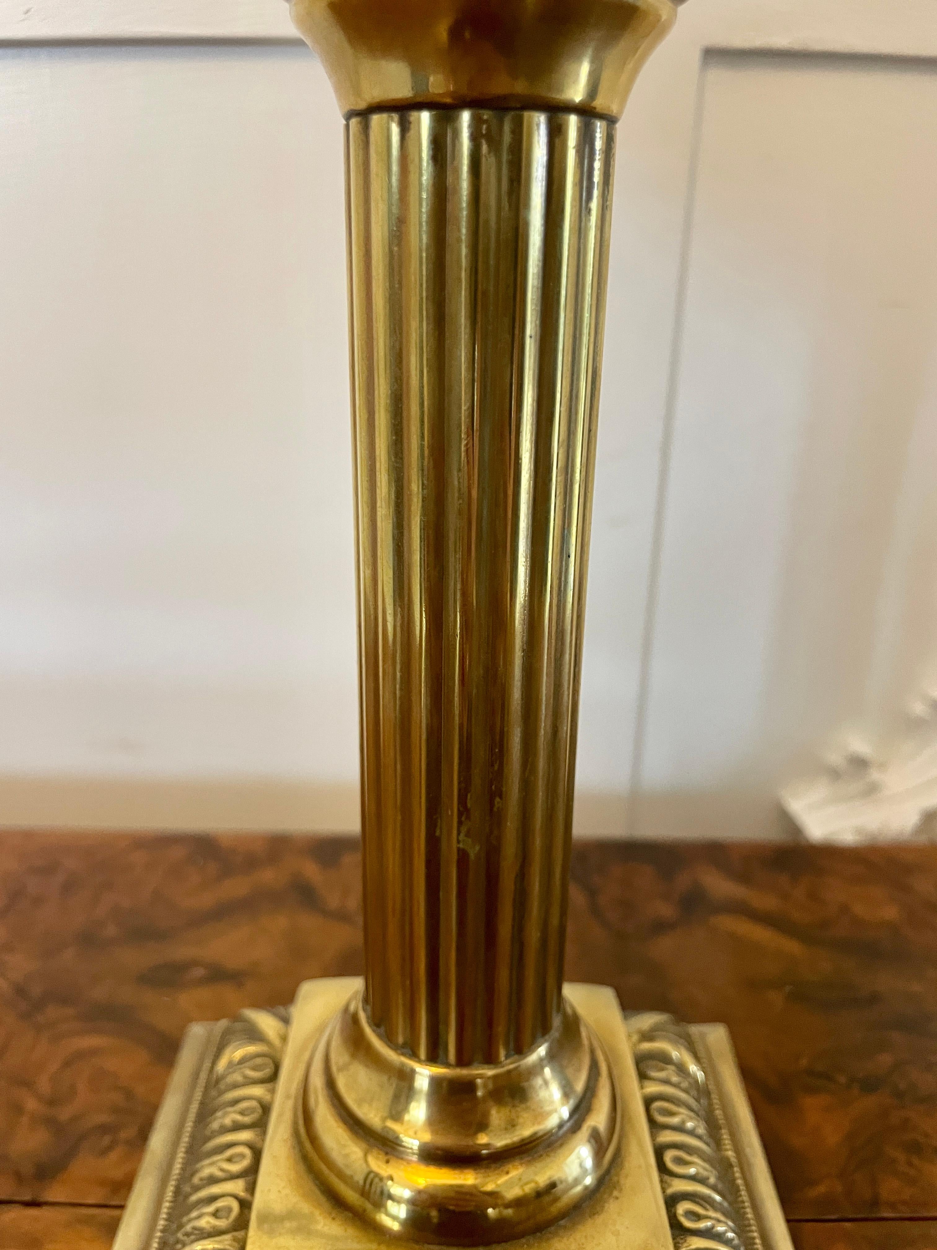 19th Century Antique Victorian Reeded Column Quality Brass Oil Lamp For Sale
