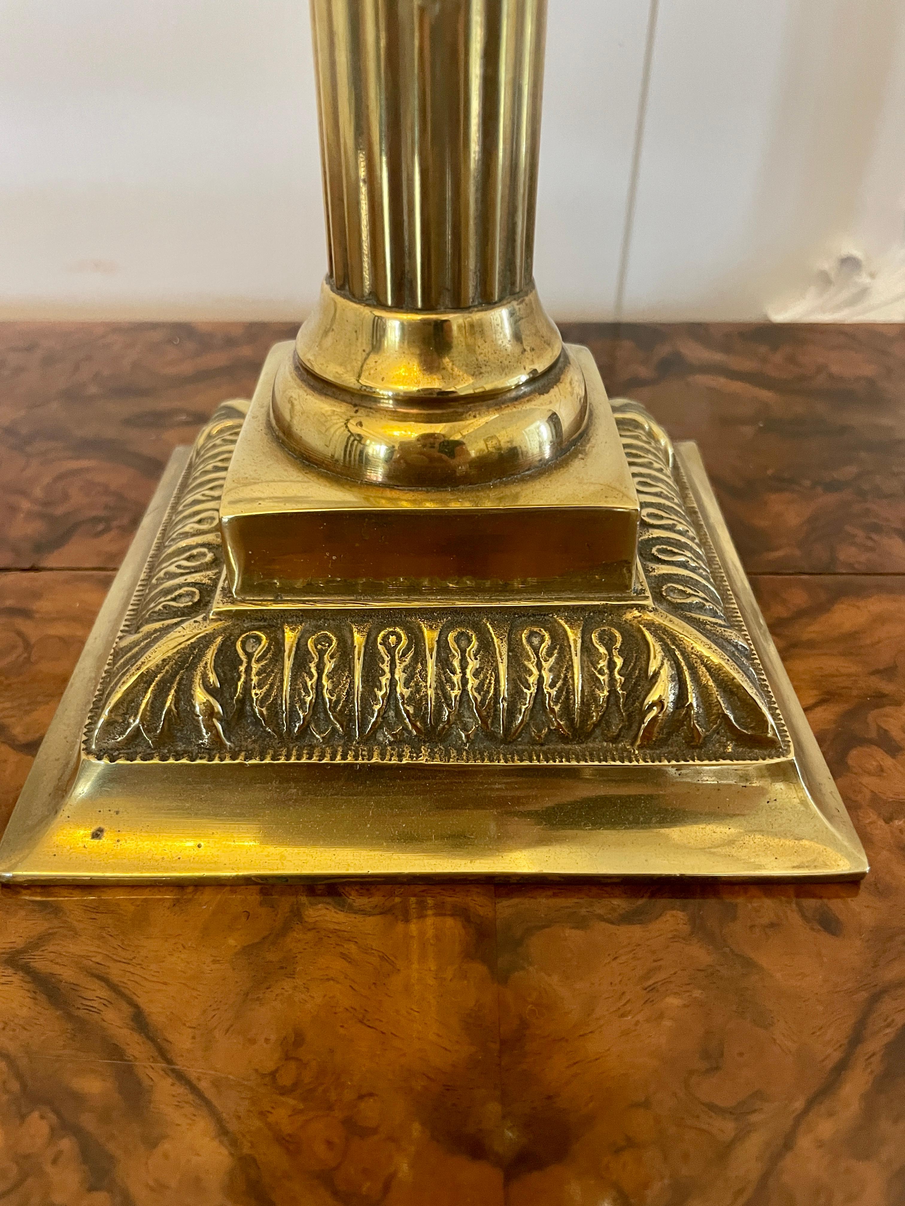 Antique Victorian Reeded Column Quality Brass Oil Lamp For Sale 1