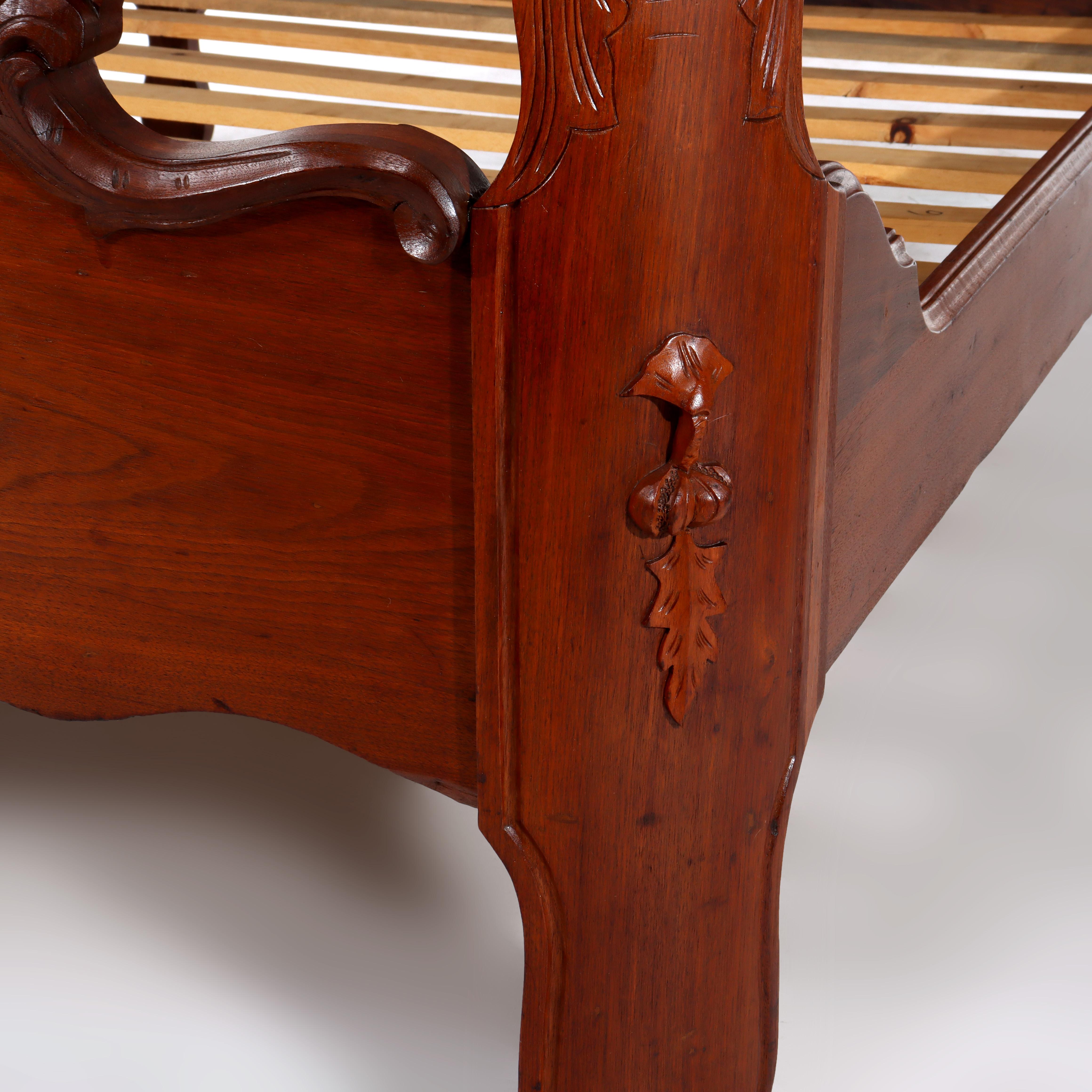 Antiguo marco de cama victoriano renacentista tallado en nogal y nudo sin firmar C1880

Medidas - 70 3/8