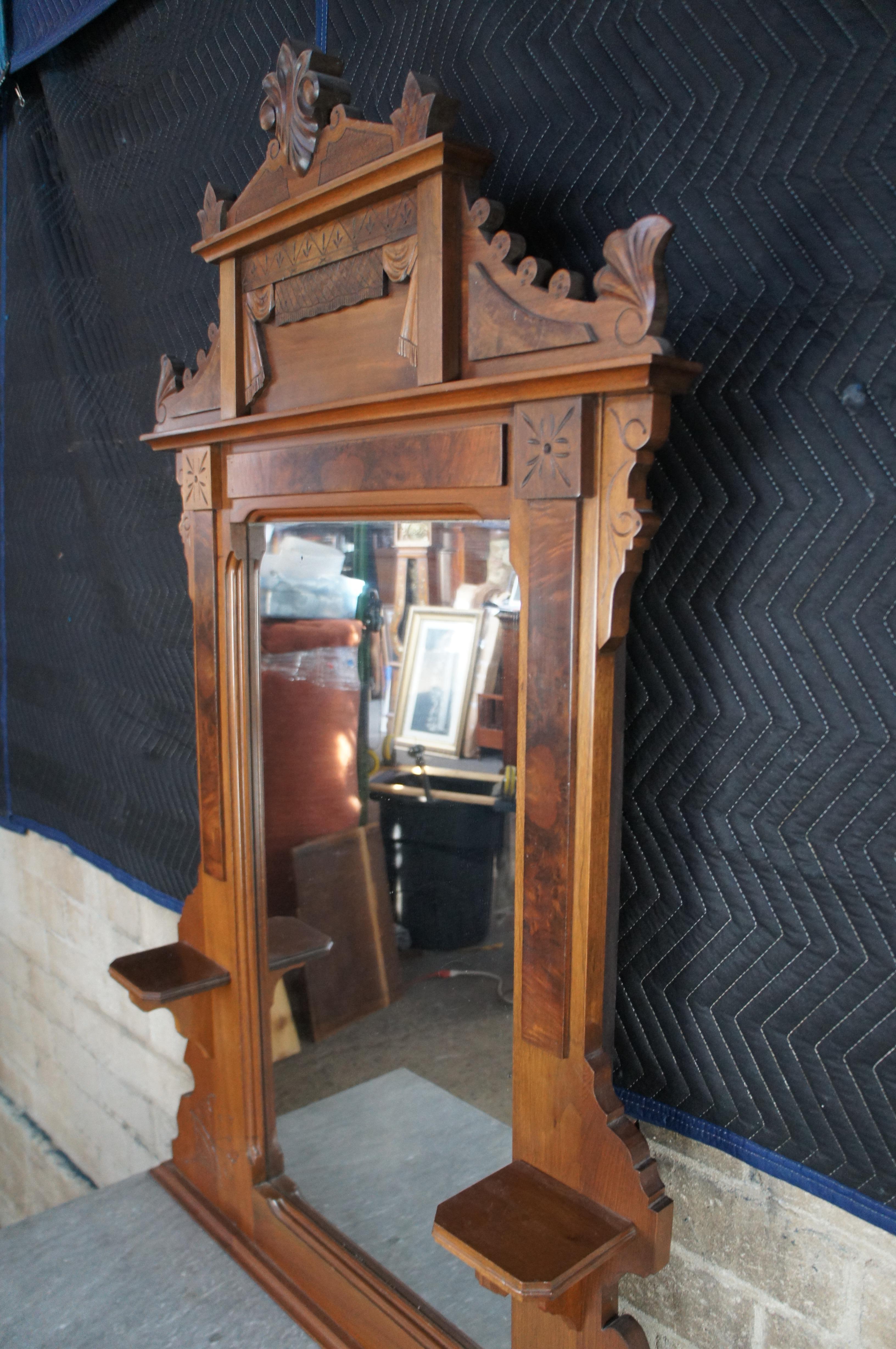 Antique Mirror e comò in radica di noce con piano in marmo in vendita 5