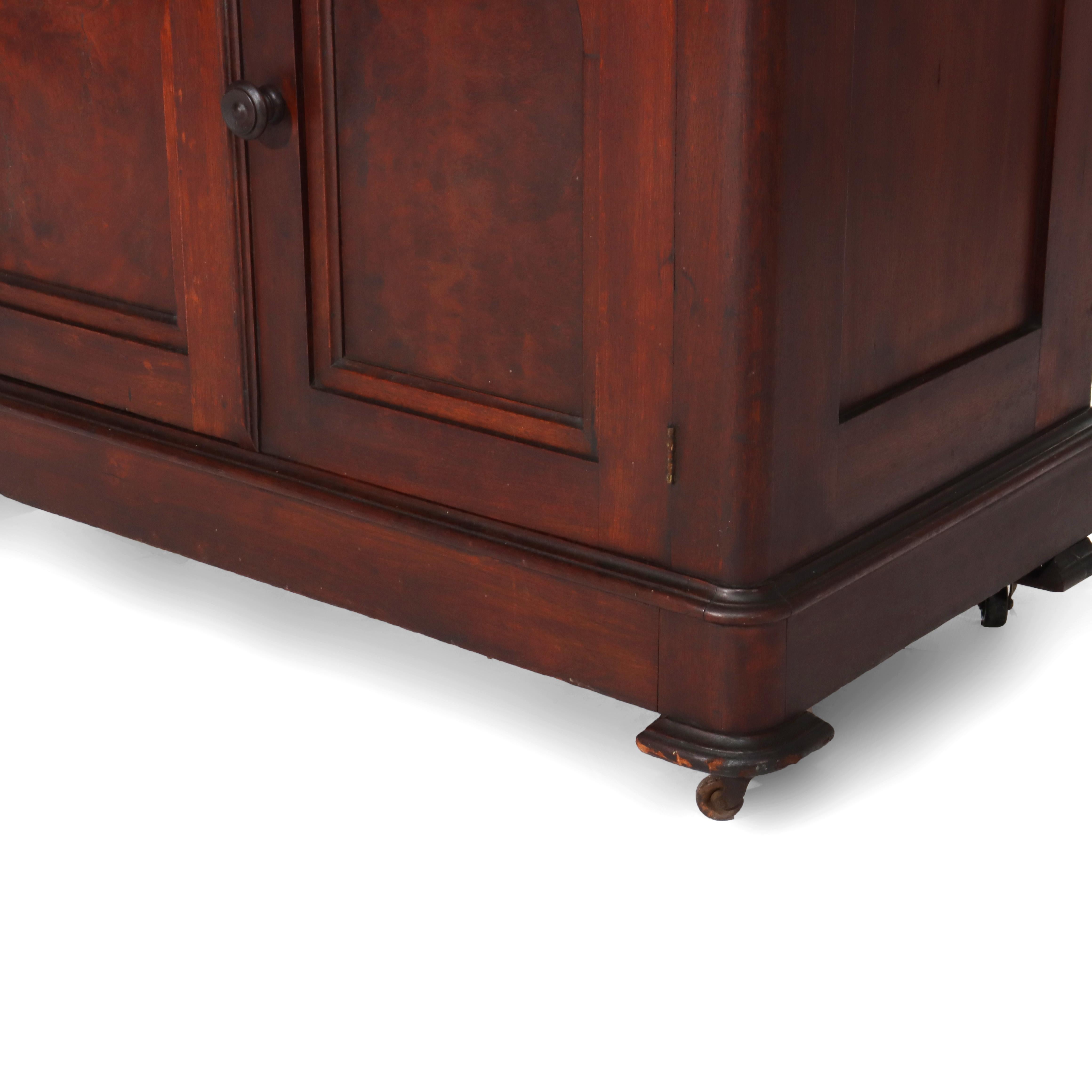 Ancien lavabo en noyer de style renaissance victorienne avec dosseret C1880

Dimensions - 41 1/8