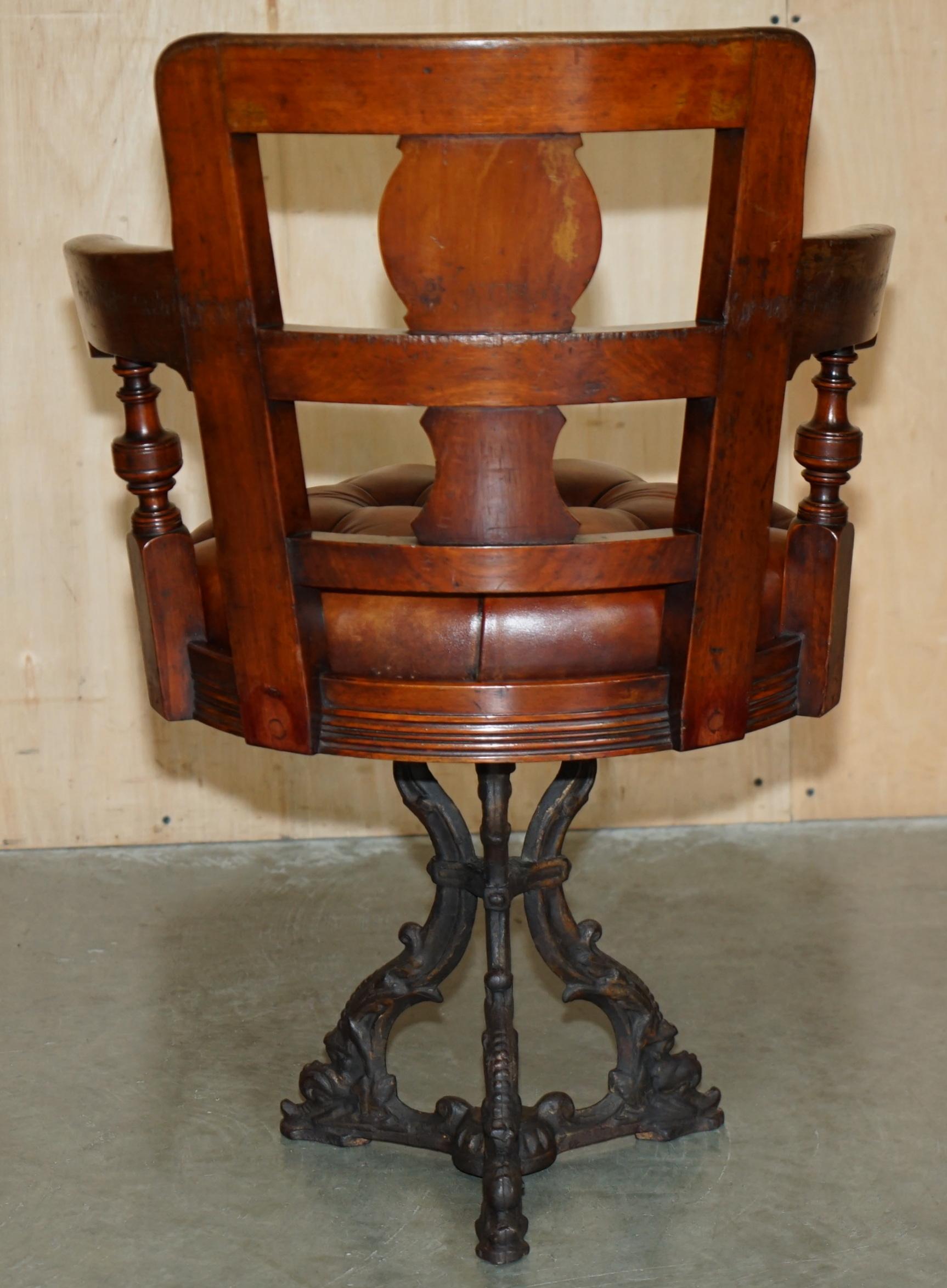 ANTIQUE VICTORIAN RESTORED BROWN LEATHER CHESTERFIELD TUFTED CAPTAiNS CHAIR im Angebot 8