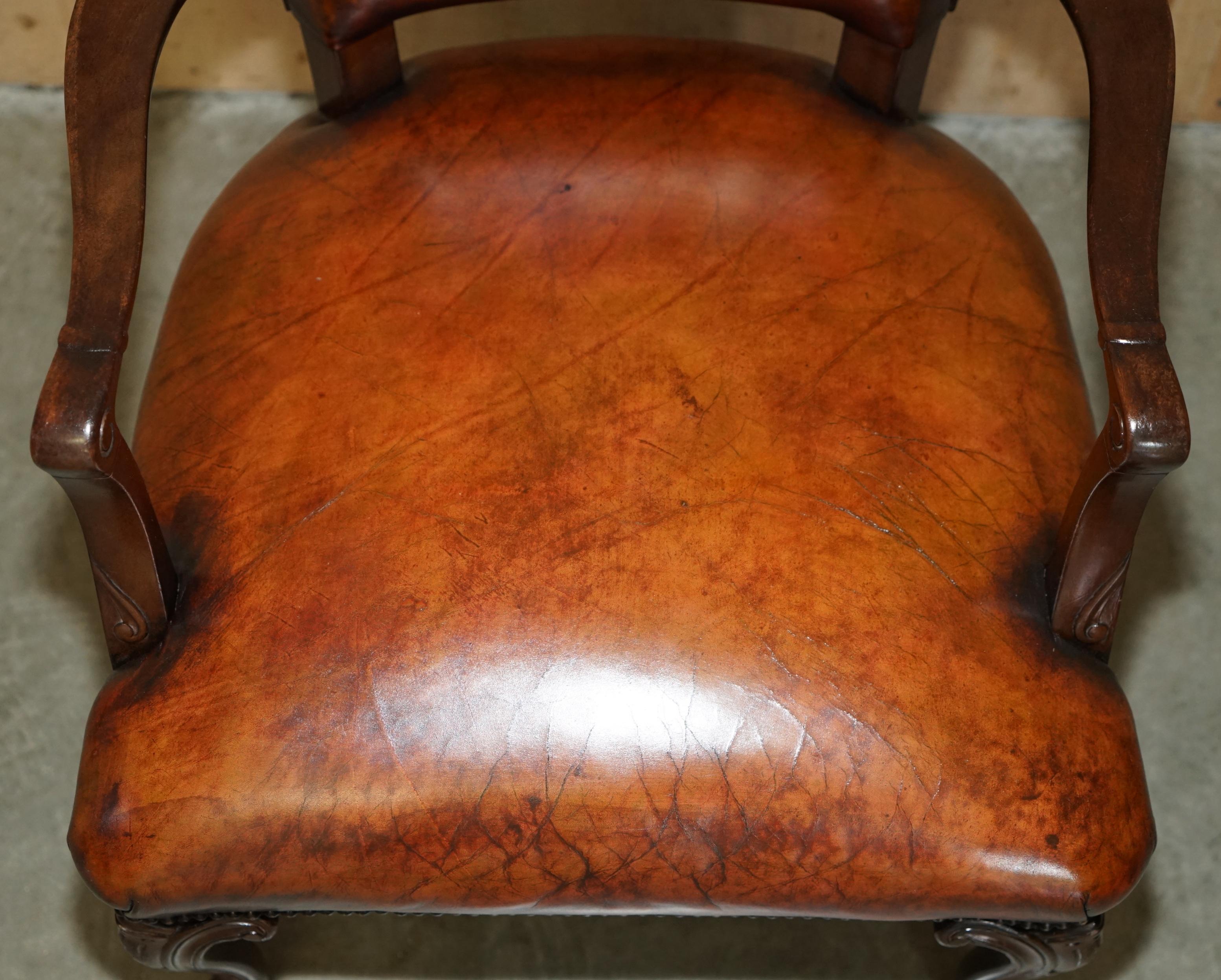 ANTiQUE VICTORIAN RESTORED HAND DYED CIGAR BROWN LEATHER OFFICE DESK CHAIR In Good Condition For Sale In West Sussex, Pulborough