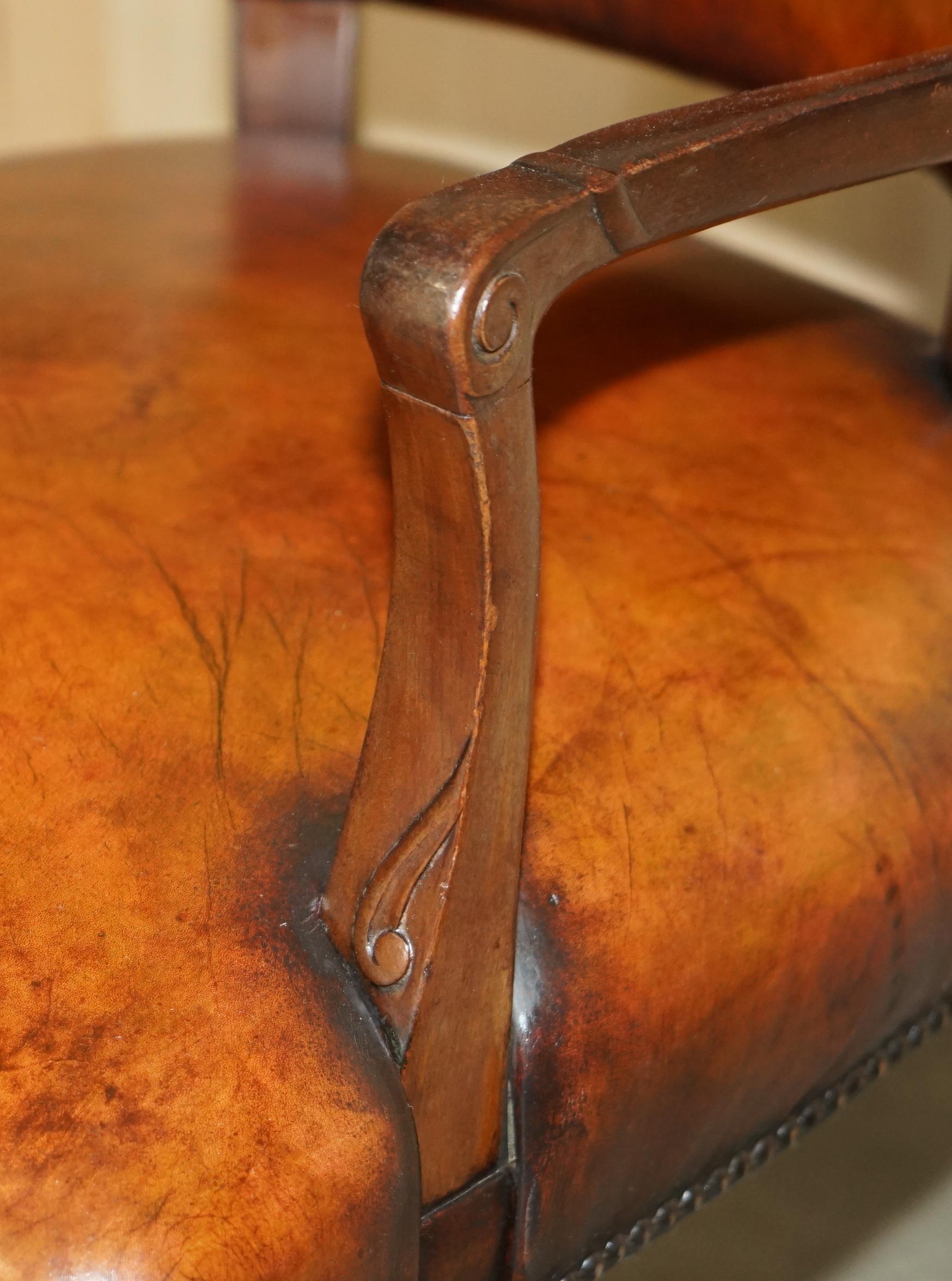 ANTiQUE VICTORIAN RESTORED HAND DYED CIGAR BROWN LEATHER OFFICE DESK CHAIR For Sale 1