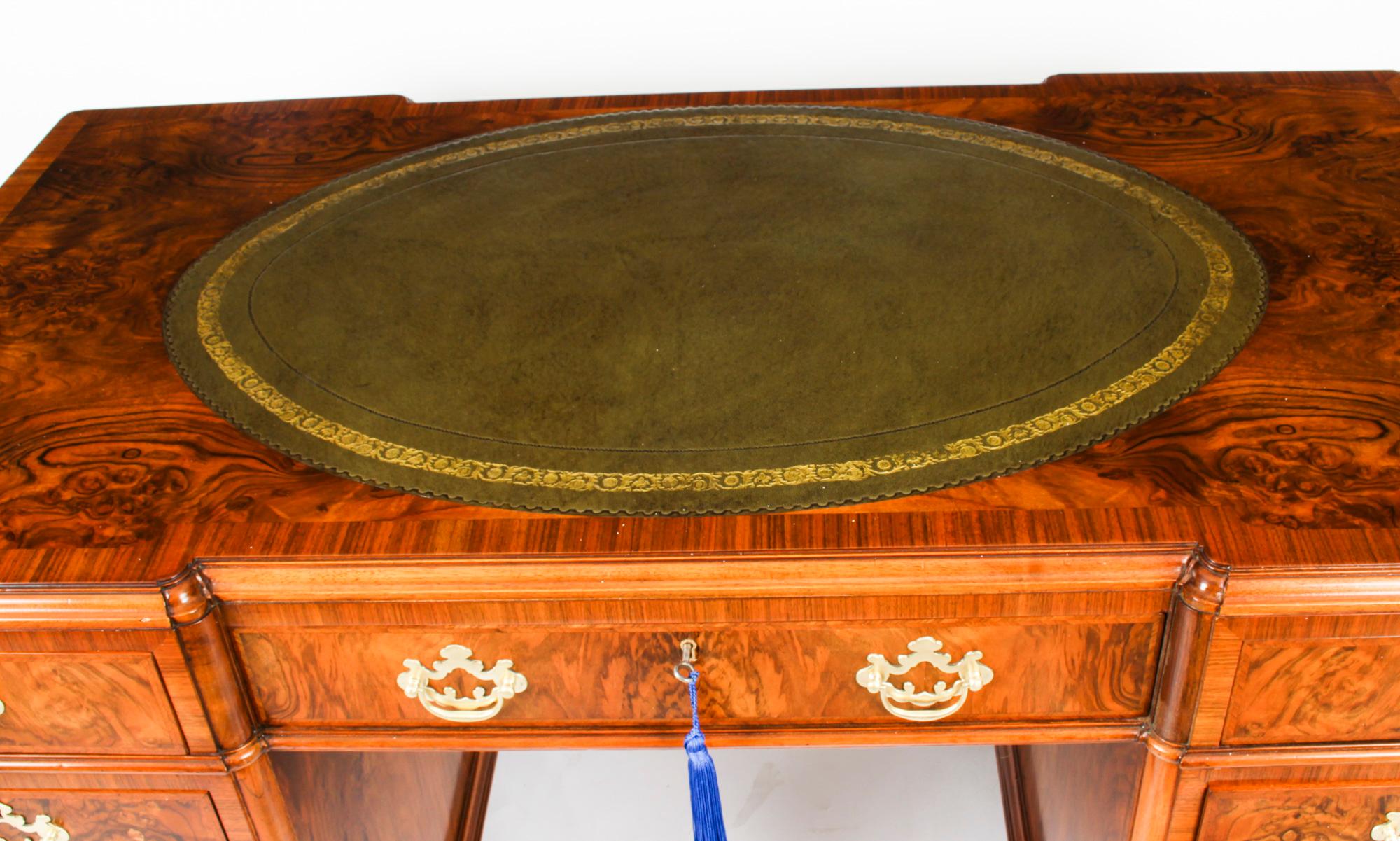 Antique Victorian Revival Burr Walnut Pedestal Desk 20th C In Good Condition In London, GB