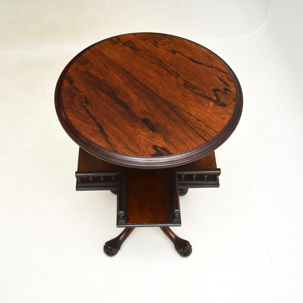 Apogée victorien Ancienne bibliothèque/table d'appoint victorienne tournante en vente