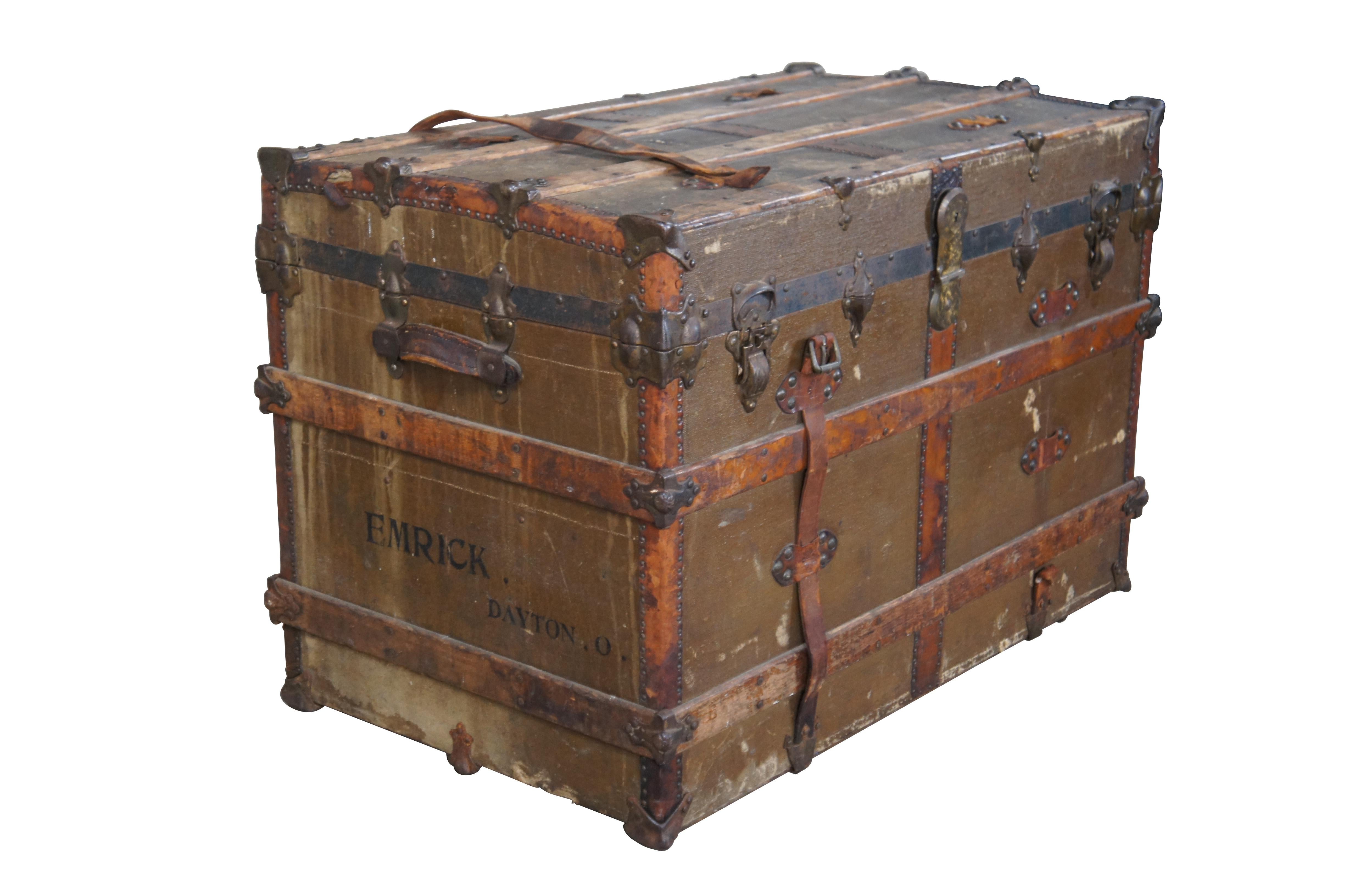 Antique Victorian R&H Modern Canvas Wood & Leather Steamer Trunk Coffee Table In Good Condition In Dayton, OH