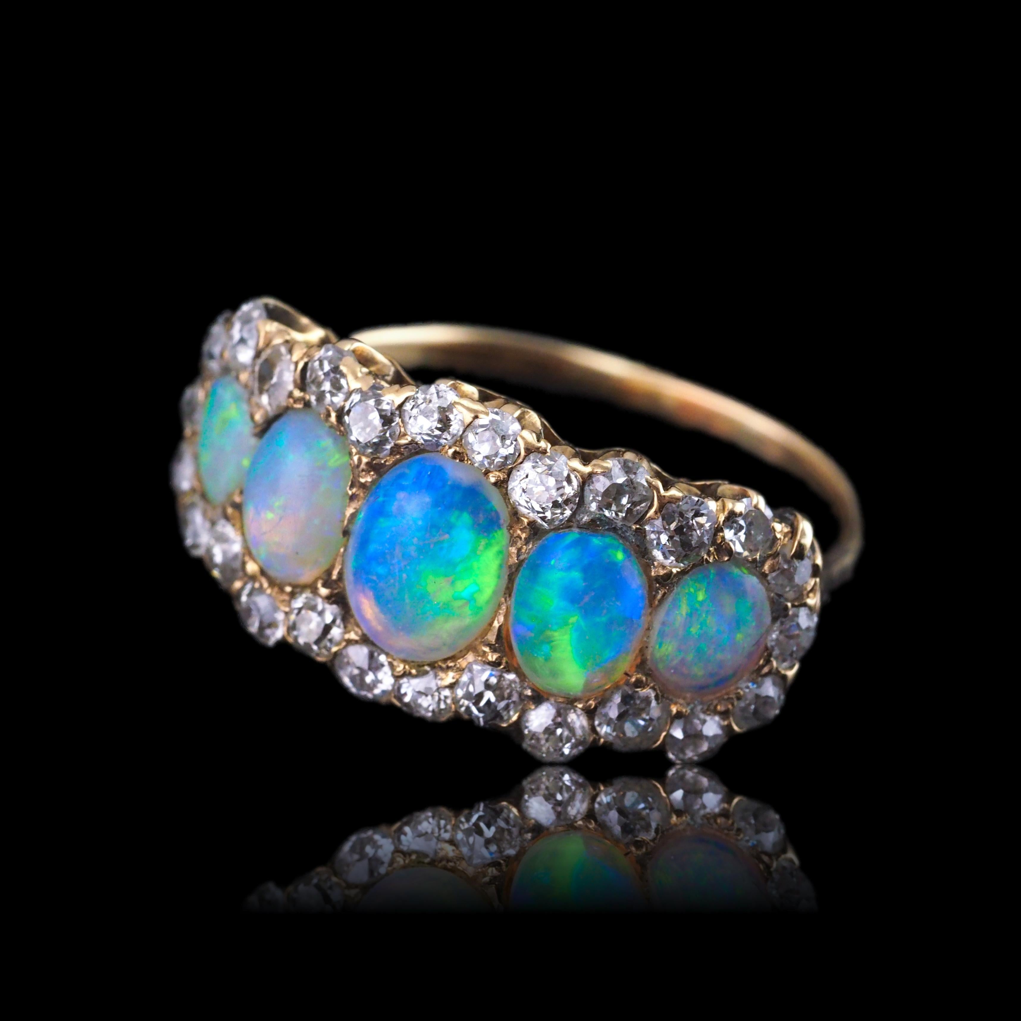 Victorien Bague victorienne ancienne à 5 pierres, opale et diamants en or 18 carats, c.1900