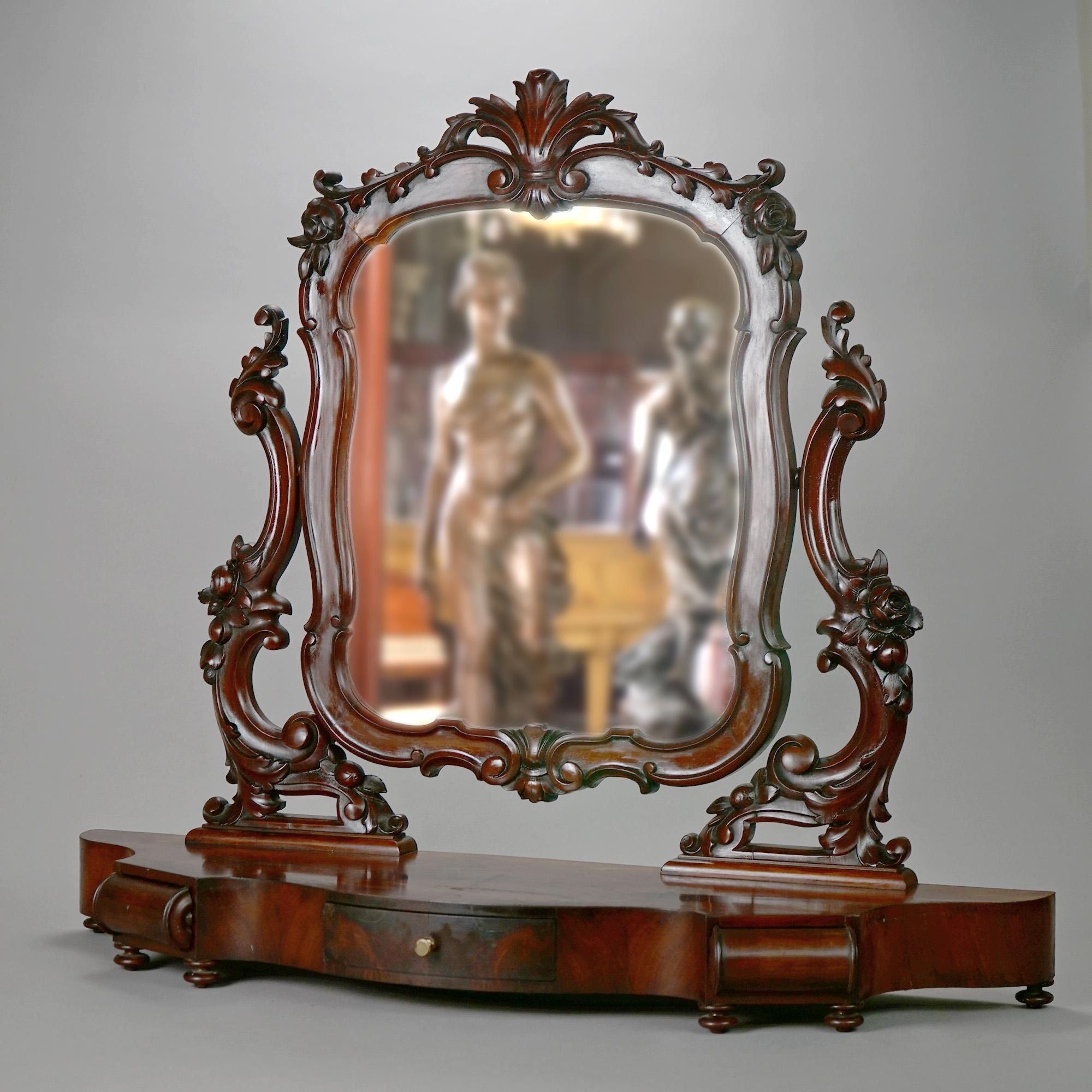 Antique Victorian Rococo Flame Mahogany Shaving Mirror circa 1890 In Good Condition For Sale In Big Flats, NY