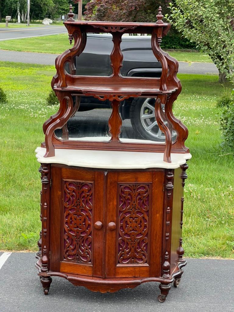 Antigua estantería victoriana de mármol de estilo rococó Victoriano en venta