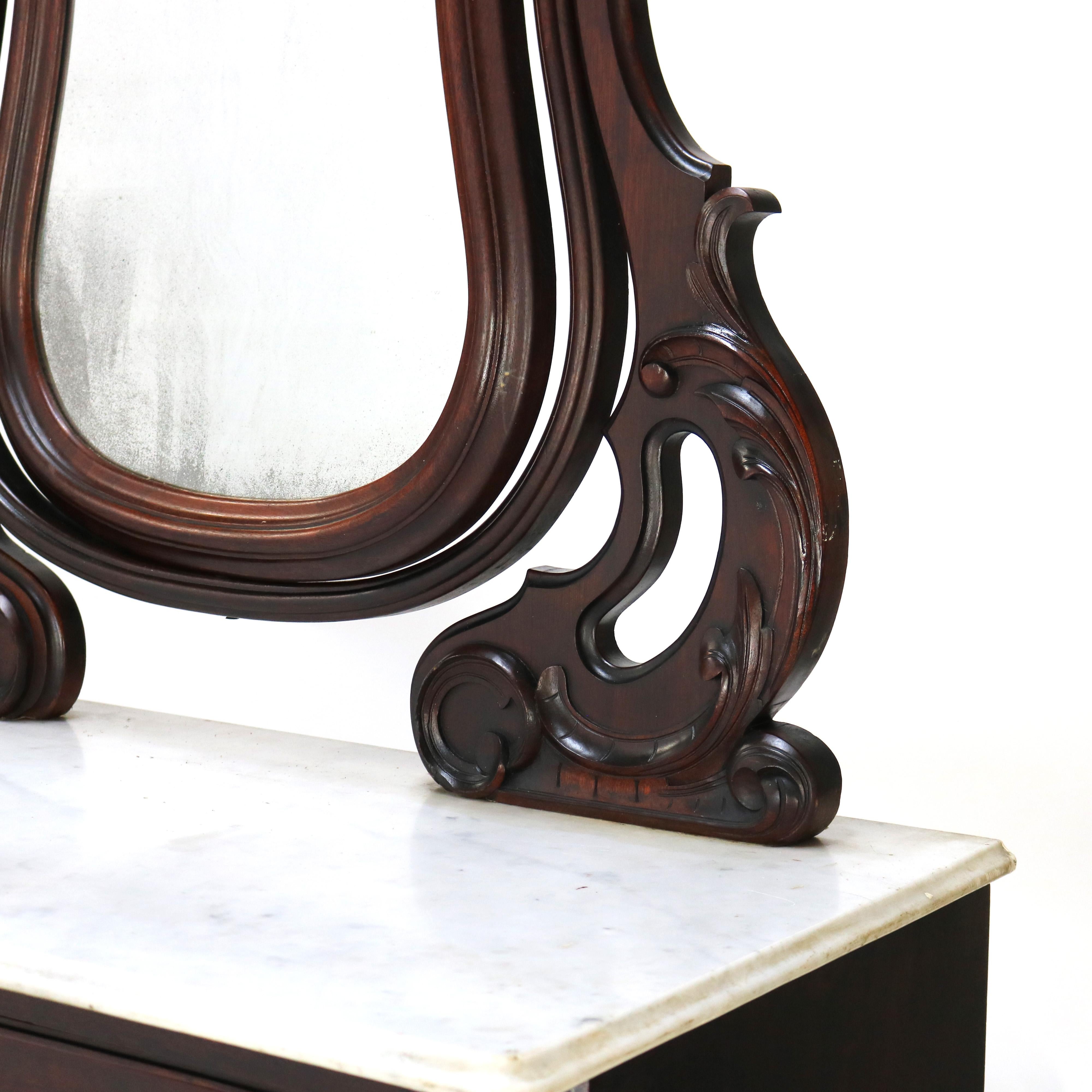 Antique Victorian Rococo Revival Walnut Marble Top Four-Drawer Dresser In Good Condition For Sale In Big Flats, NY