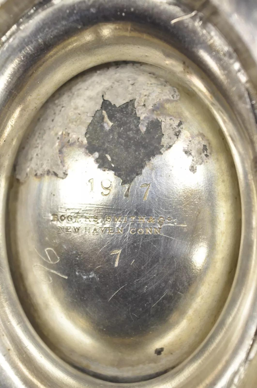 Bouilloire à thé antique victorienne Rogers Smith en métal argenté avec monogramme en vente 5