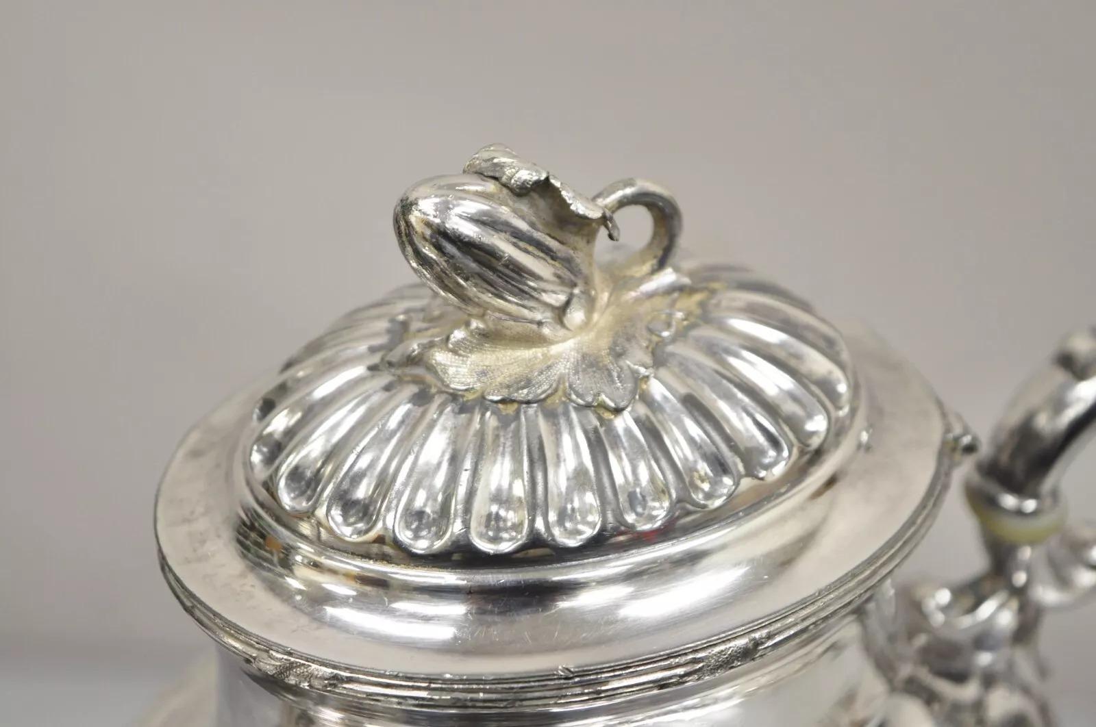 Bouilloire à thé antique victorienne Rogers Smith en métal argenté avec monogramme Bon état - En vente à Philadelphia, PA