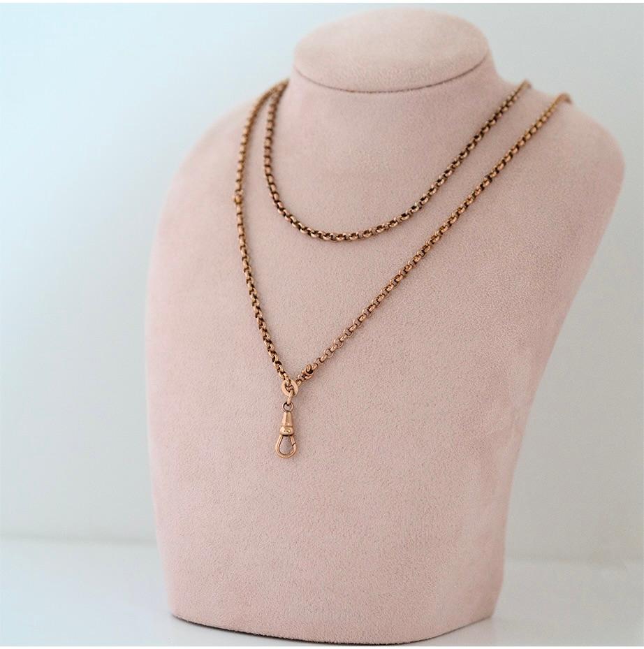 Vittoriano Antica collana vittoriana con catena di protezione lunga e arrotolata in oro in vendita