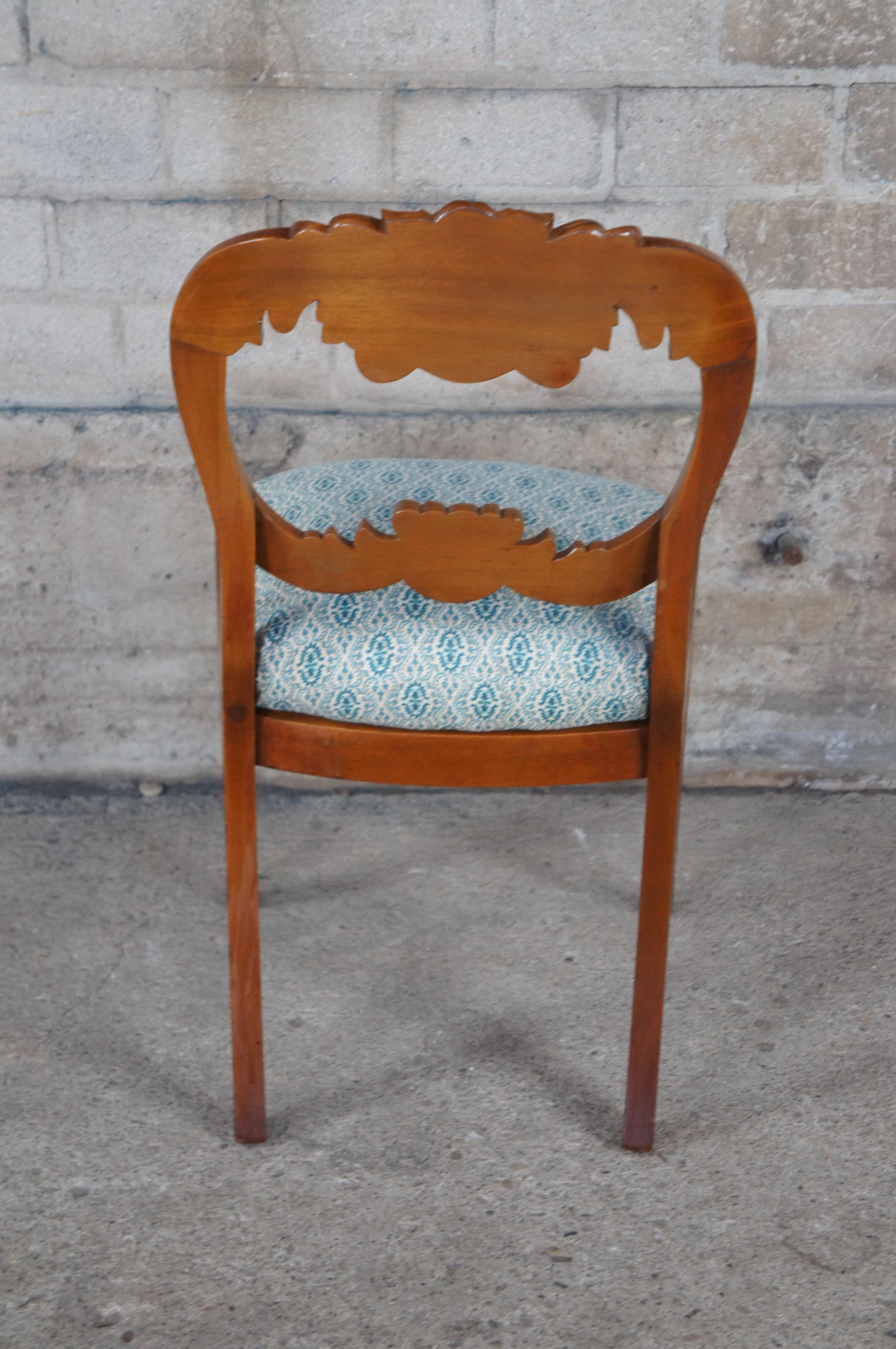 Antique Victorian Rose Carved Walnut Balloon Back Parlor Vanity Desk Chair For Sale 5
