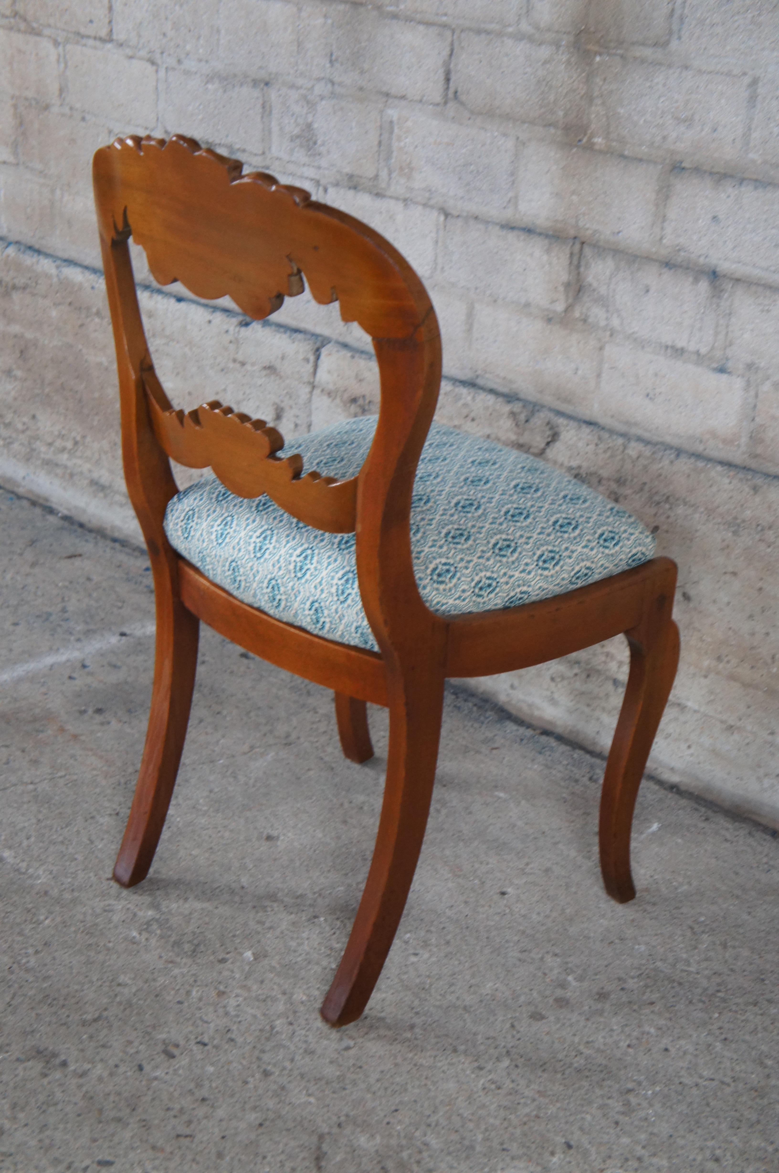 Antique Victorian Rose Carved Walnut Balloon Back Parlor Vanity Desk Chair For Sale 7