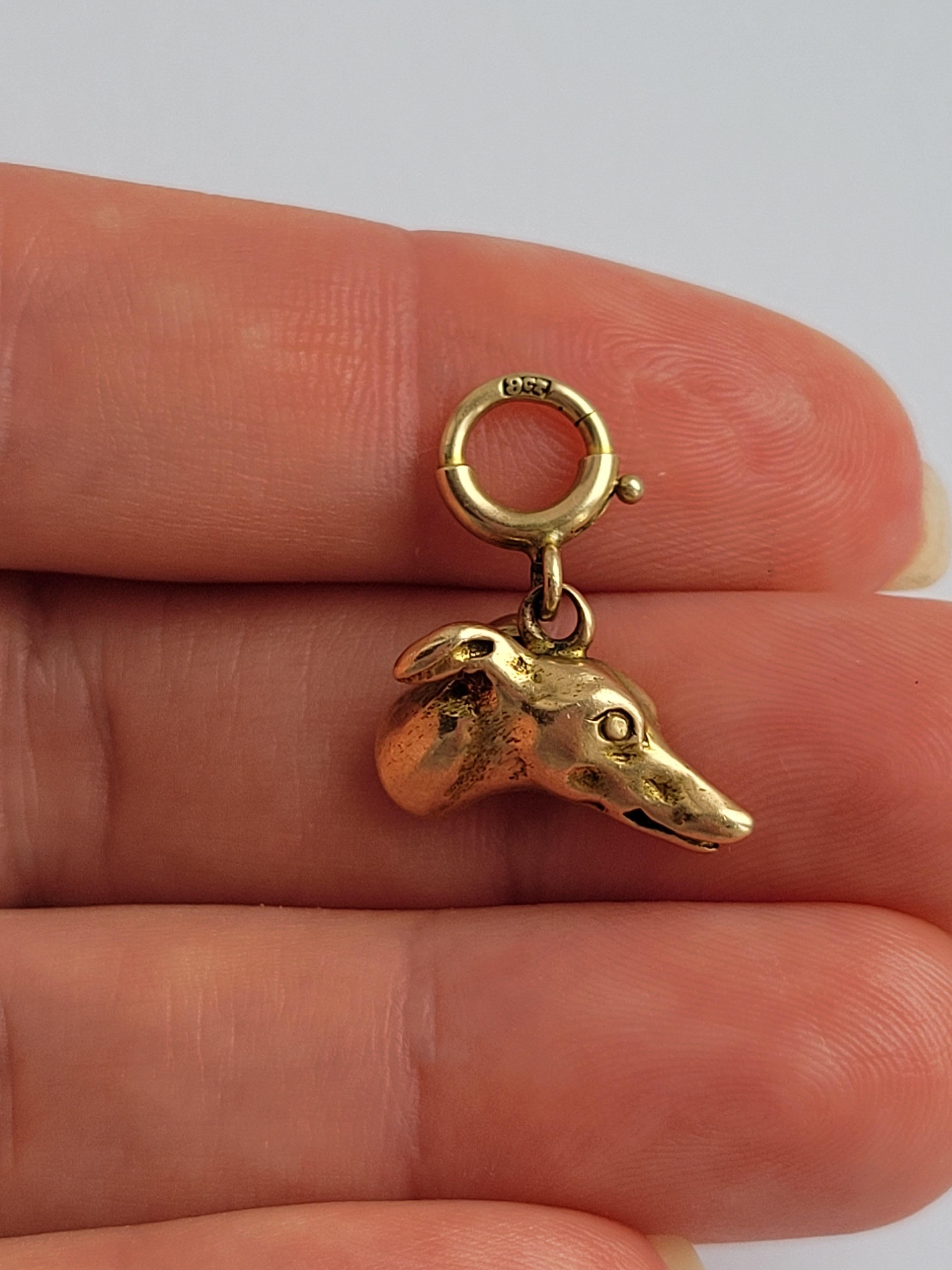 A highly detailed Antique Victorian c.1890s Rose Gold Greyhound head pendant / charm. The charm well solid made (not hollow). A perfect gift for dog lover or charm collector. English origin.
Total drop including bolt ring 20mm, width 16mm.
Weight