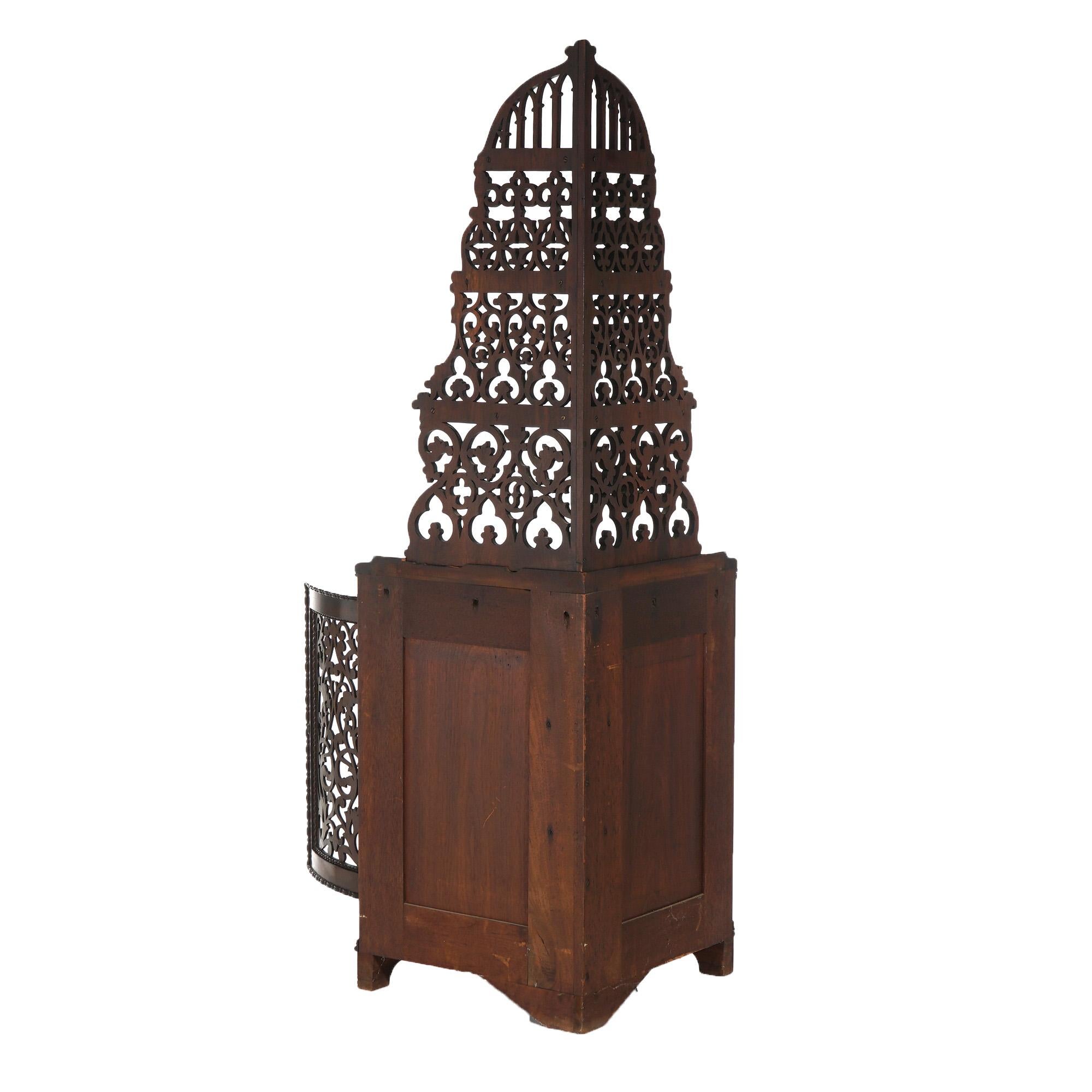Antigua estantería victoriana de palisandro con estantes tallados reticulados y graduados siglo XIX en venta