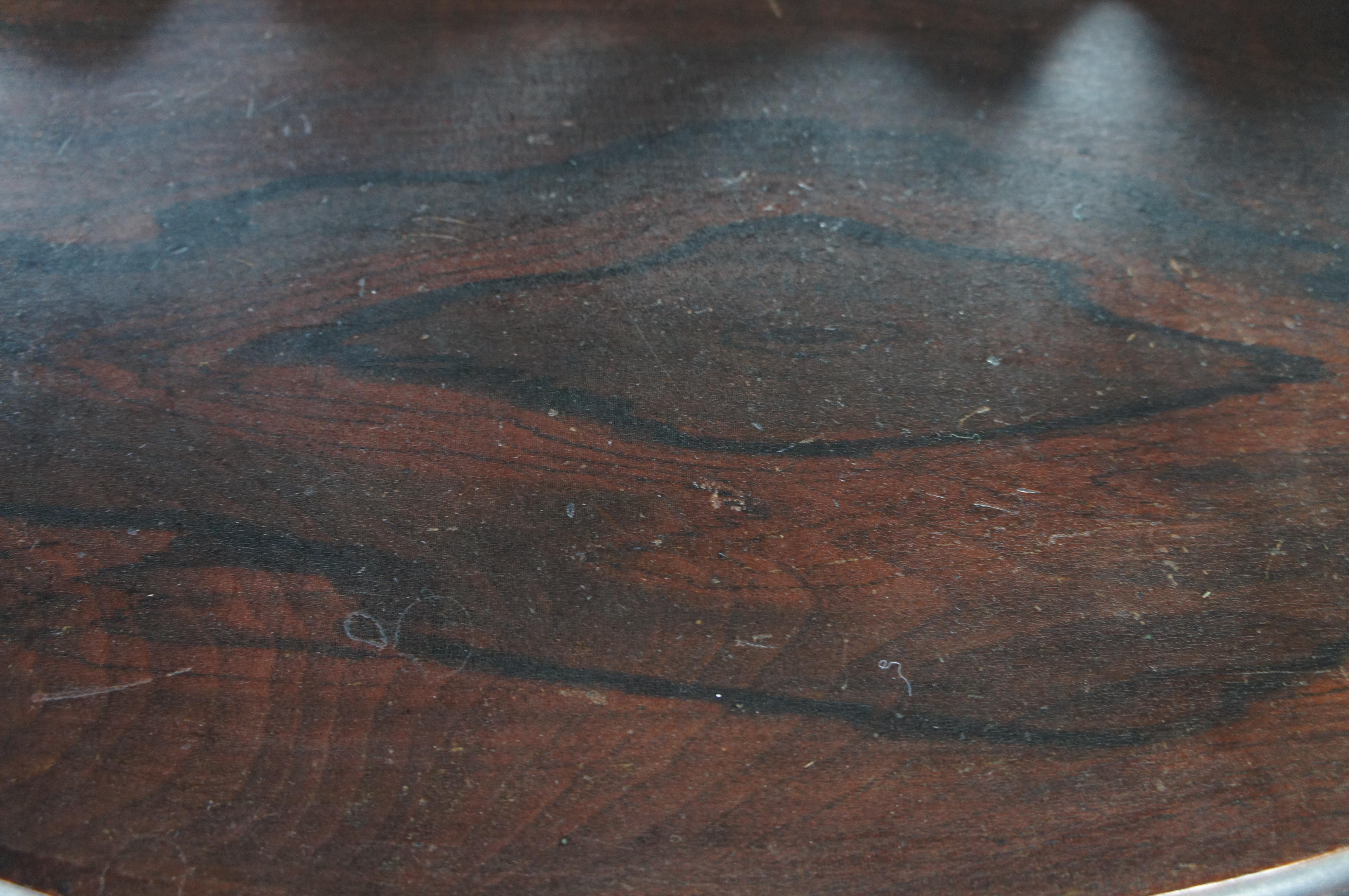 Étagère à étages rocococo victorienne ancienne en bois de rose et marbre de 68 pouces en vente 5