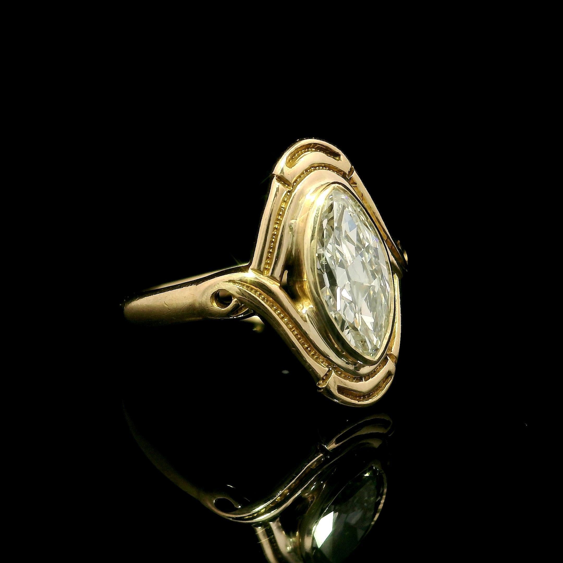 --Piedra(s):--
(1) Diamante auténtico natural - talla marquesa antigua - engastado en bisel - color H - pureza SI1 - 0,97ct (exacto - certificado)
** Ver detalles de certificación a continuación para obtener información completa **

Material: Oro