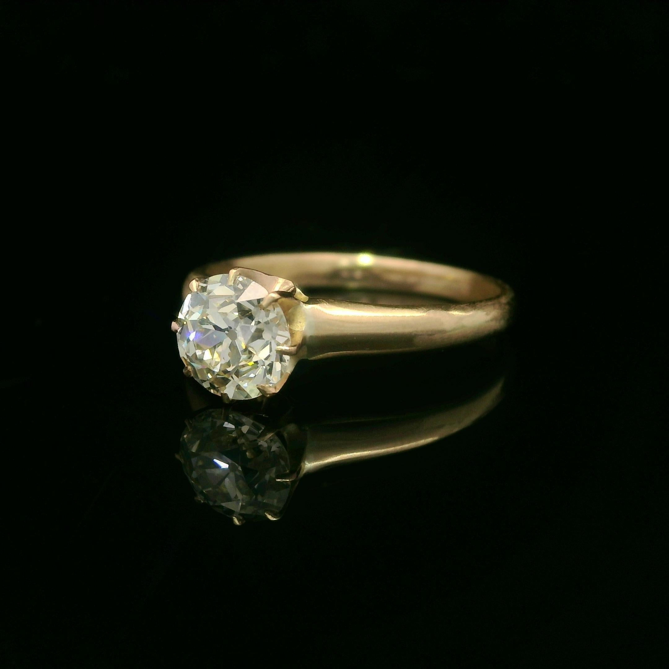 Antiguo Anillo de Compromiso Victoriano de Oro Amarillo Rosado con Solitario de Diamante Antiguo de 0,85 ct en venta 1