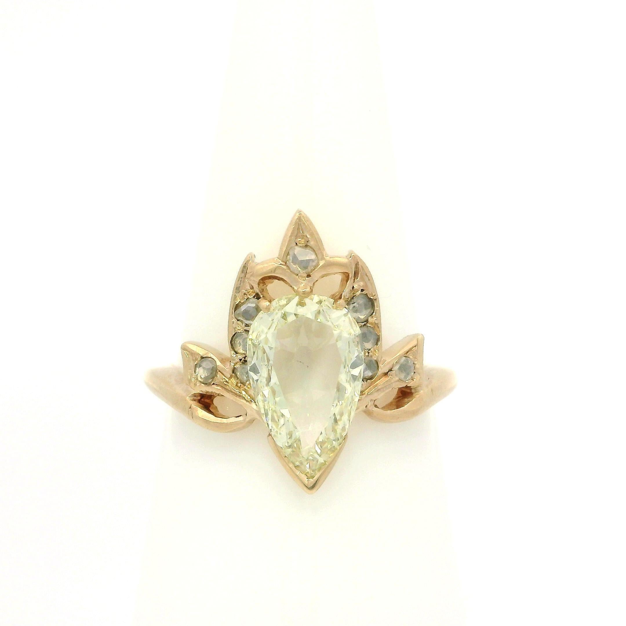 Antike viktorianische Rosy Yellow Gold GIA 1,31ct Old Pear Cut Diamond Tiara Ring im Angebot 6