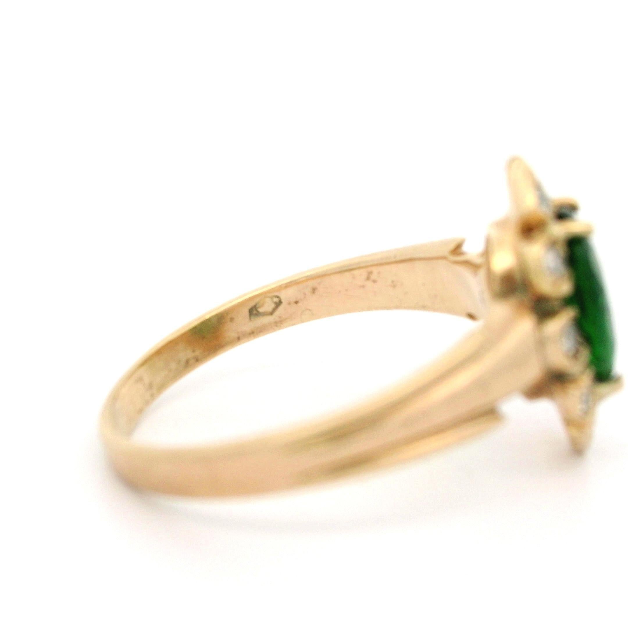 Antique Victorian Rosy Yellow Gold Green Tsavorite Garnet & Diamond Halo Ring In Excellent Condition For Sale In Montclair, NJ