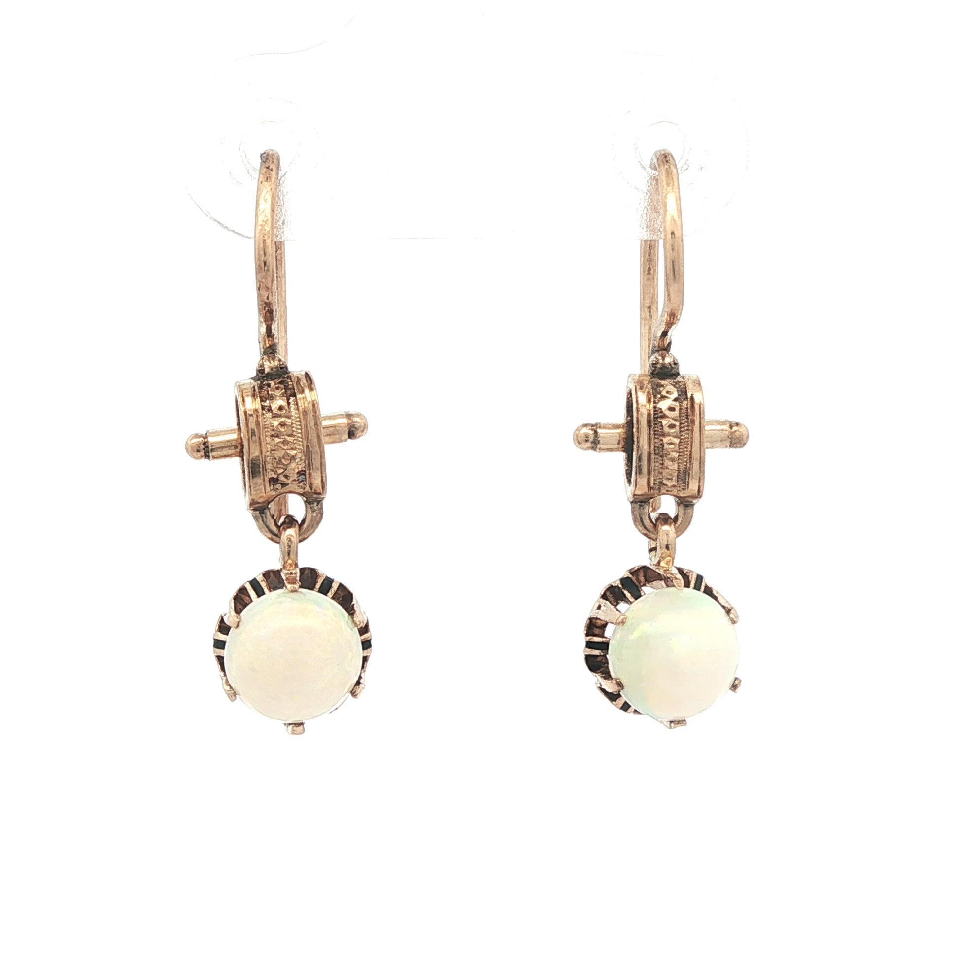 Orecchini a gancio antichi vittoriani in oro giallo rosato con opale a goccia in vendita 10