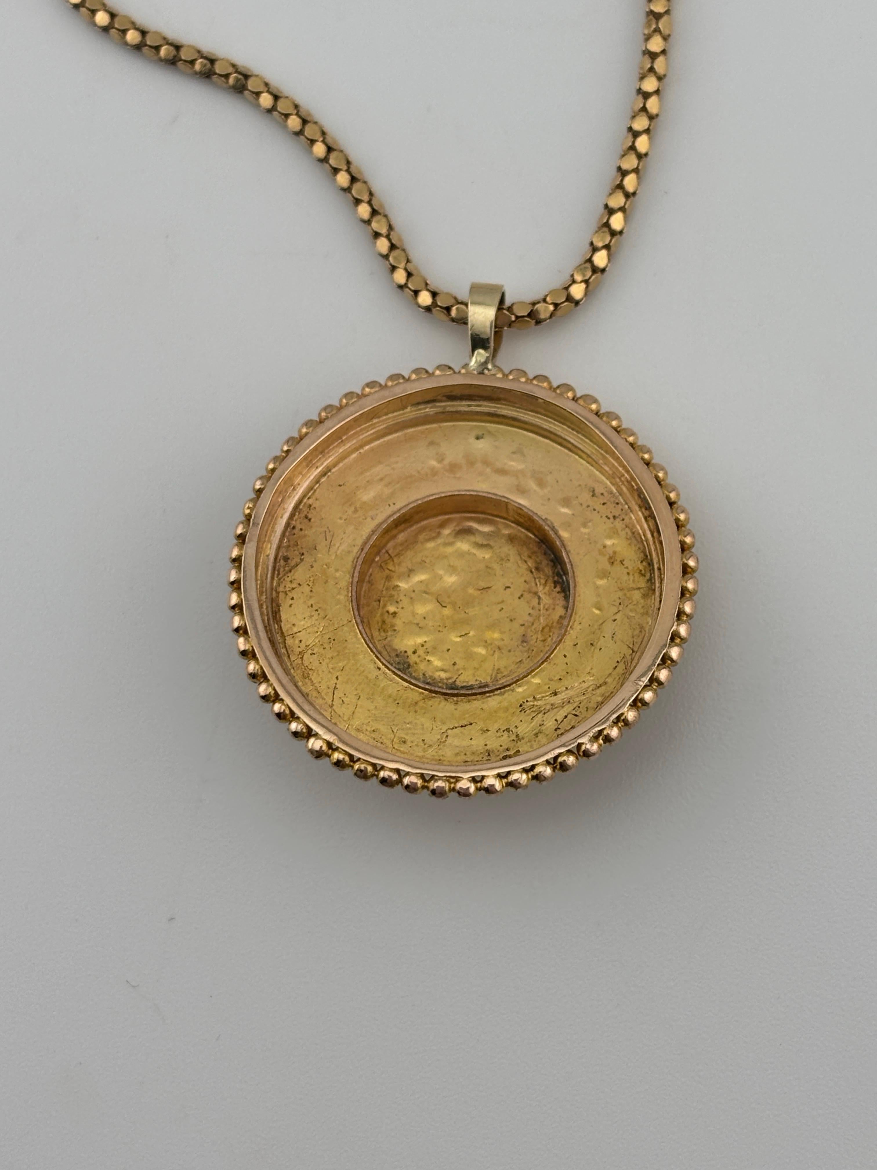 Antique Victorian Round Decorated Necklace 14k & 18k Yellow Gold For Sale 4