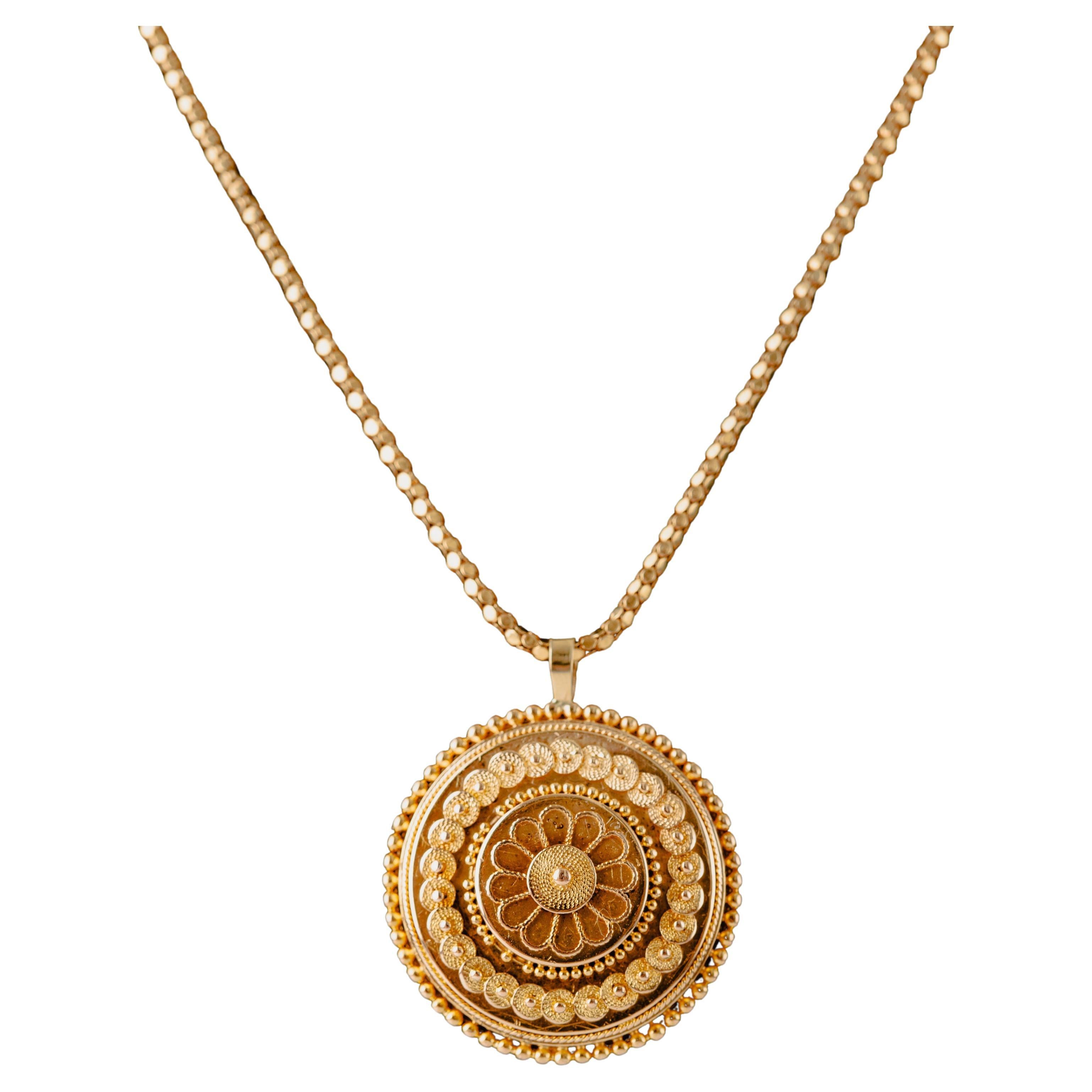 Antique Victorian Round Decorated Necklace 14k & 18k Yellow Gold For Sale