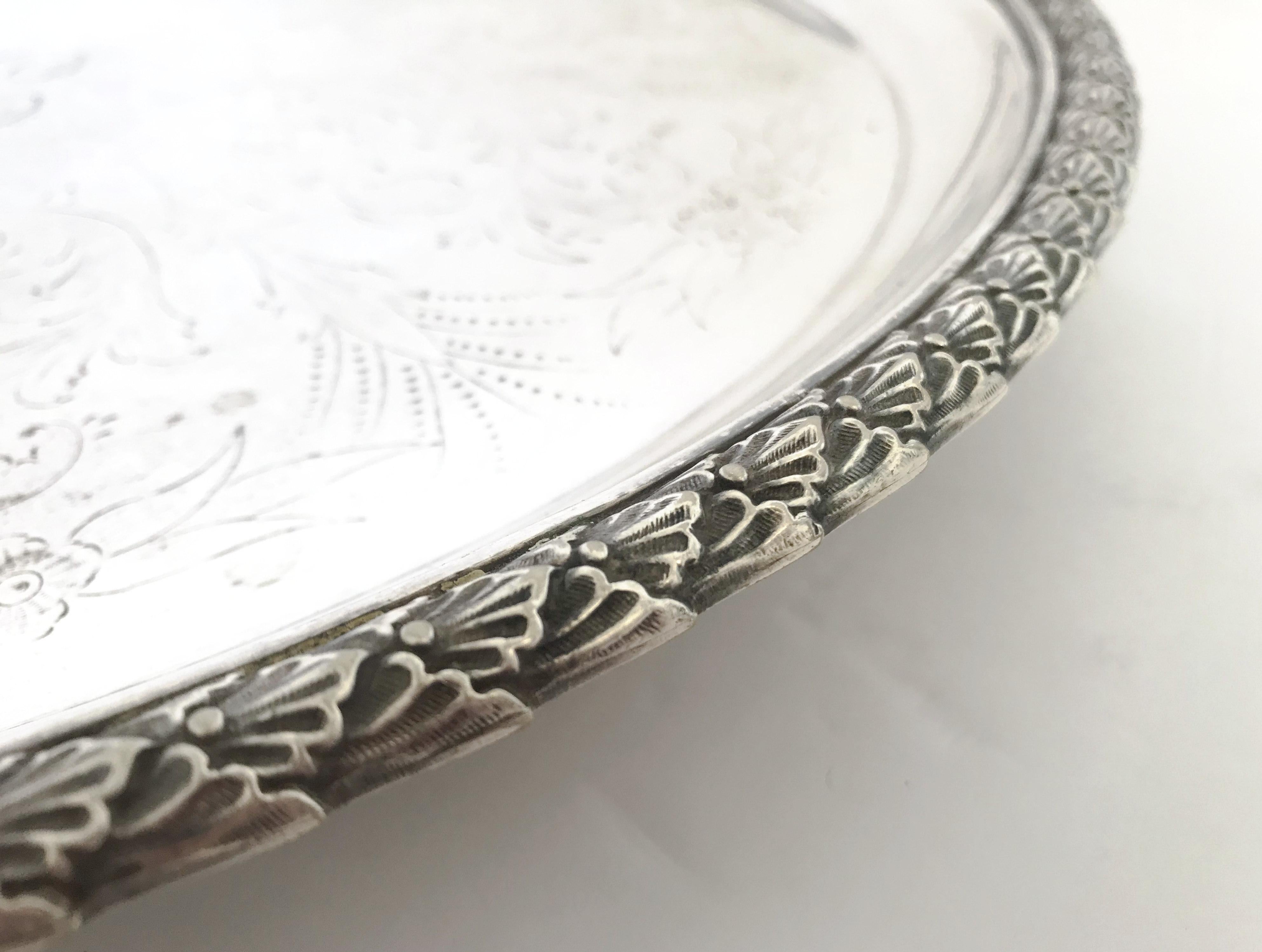 Antigua bandeja redonda victoriana de plata de Mappin Brothers siglo XIX en venta