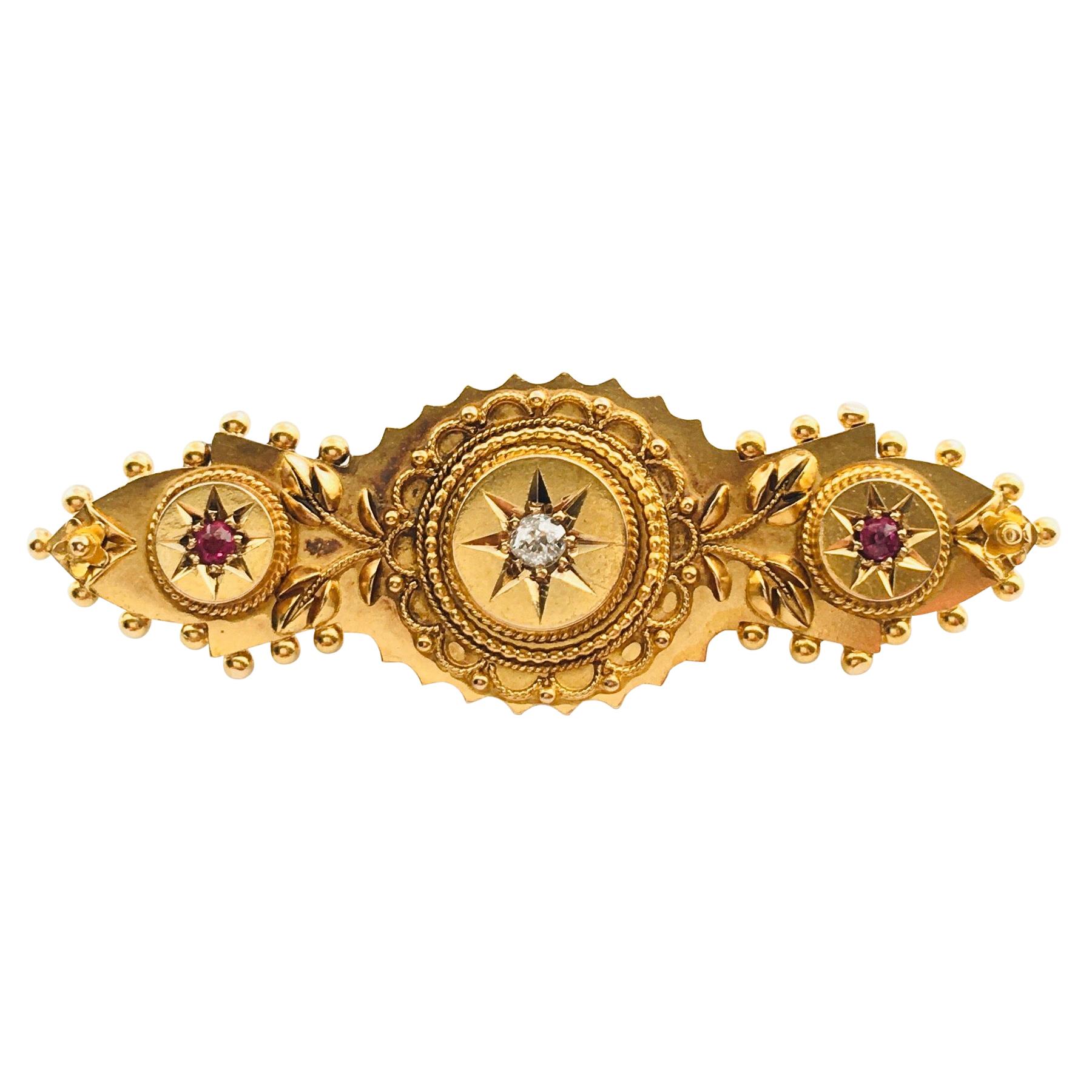 Antiker viktorianischer Rubin 0,10 Karat Diamant 15 Karat Gelbgold Vintage Brosche im Angebot