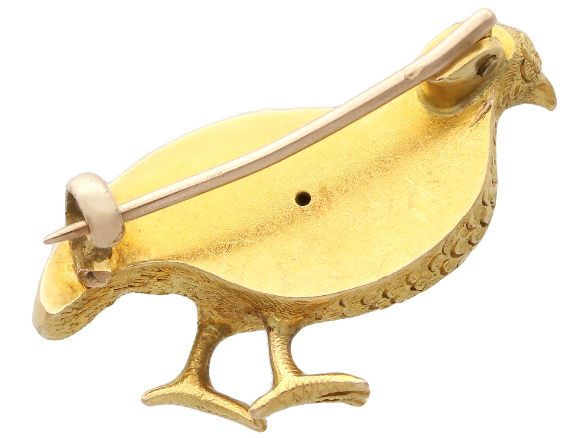 Antique Victorian Ruby and 18ct Yellow Gold Grouse Brooch, circa 1890 In Excellent Condition For Sale In Jesmond, Newcastle Upon Tyne