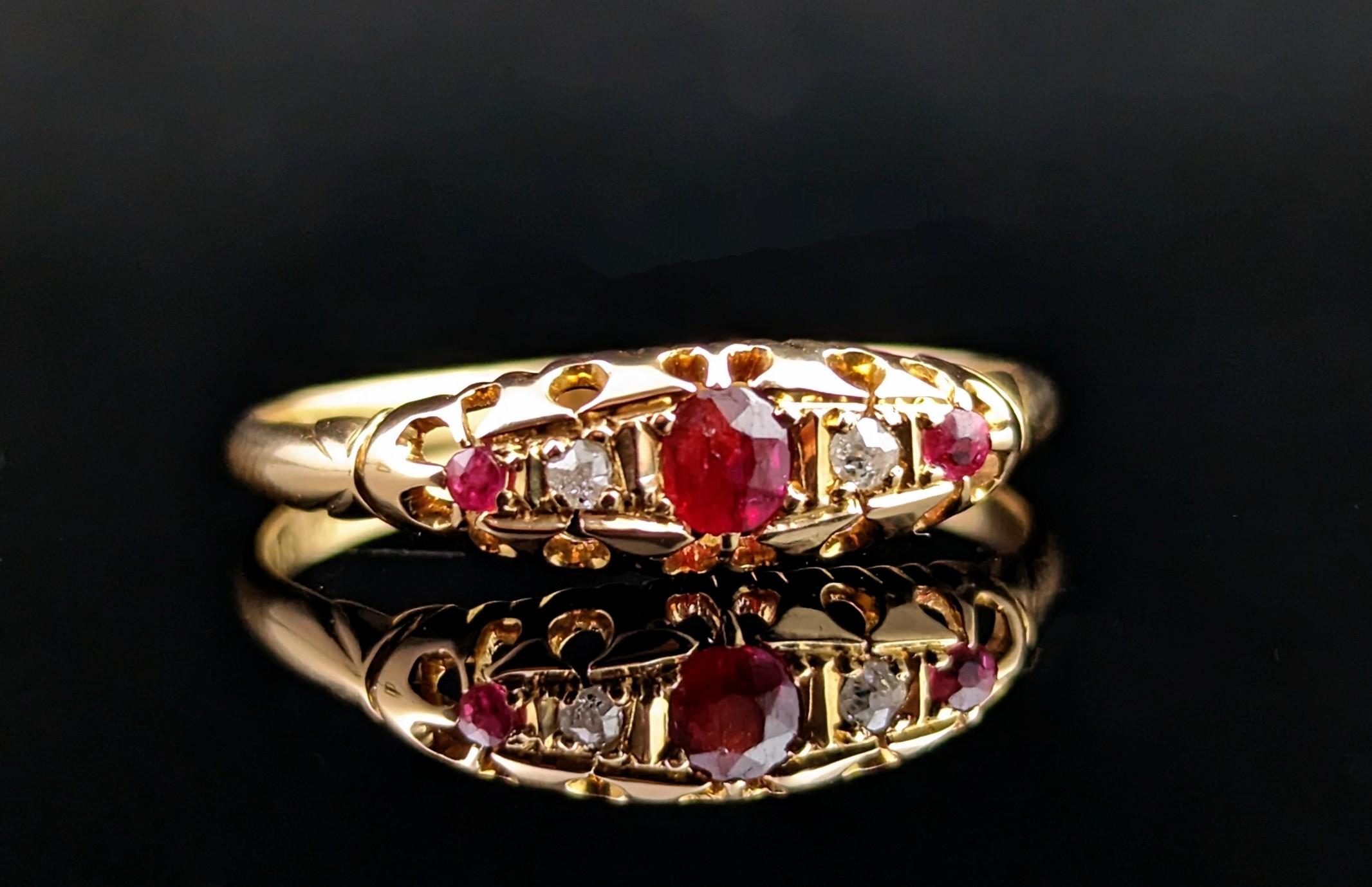 Antique Victorian Ruby and Diamond Ring, 18 Karat Yellow Gold 6