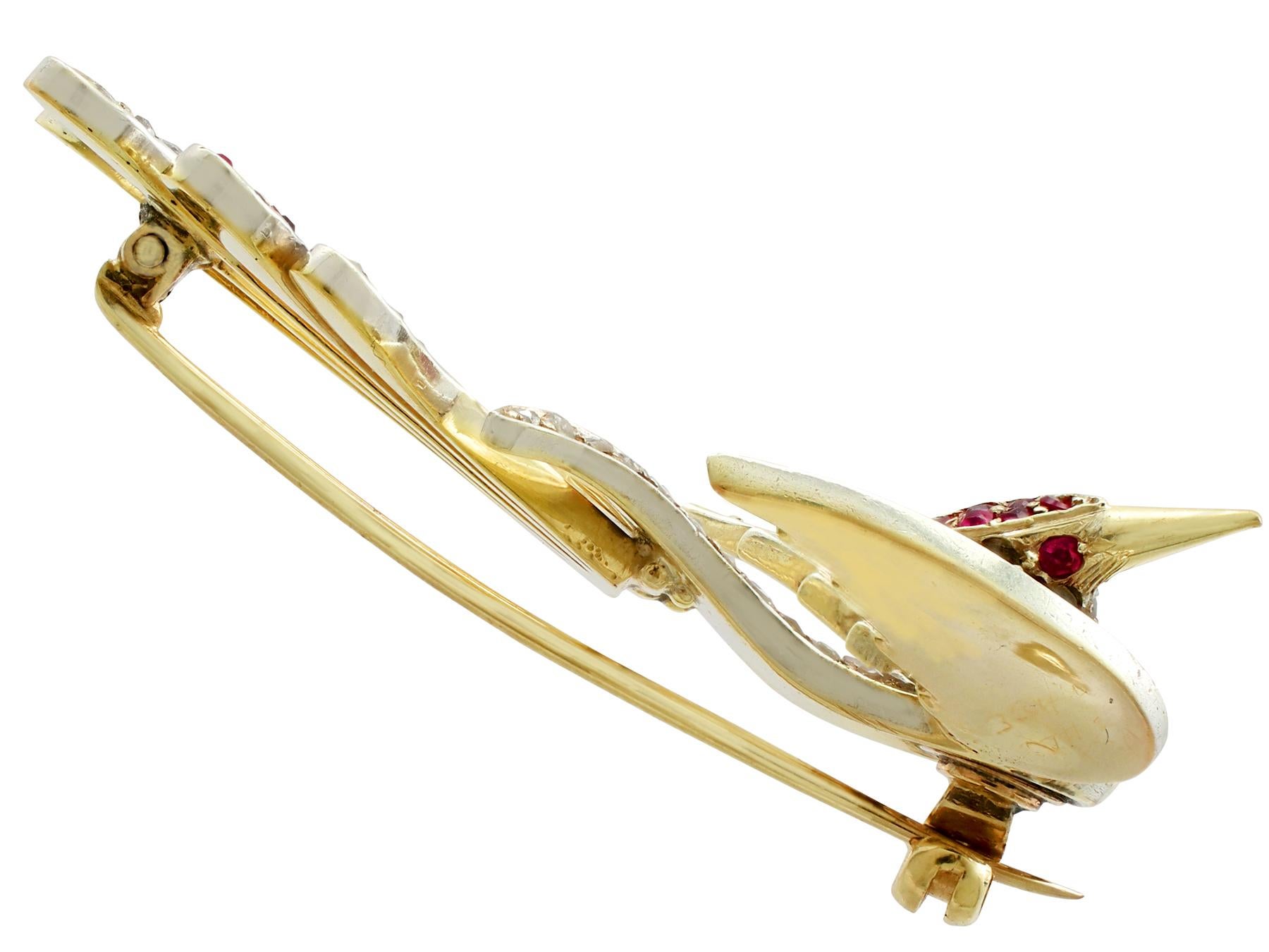 Antique Victorian Ruby and Diamond Yellow Gold Bird Brooch In Excellent Condition In Jesmond, Newcastle Upon Tyne