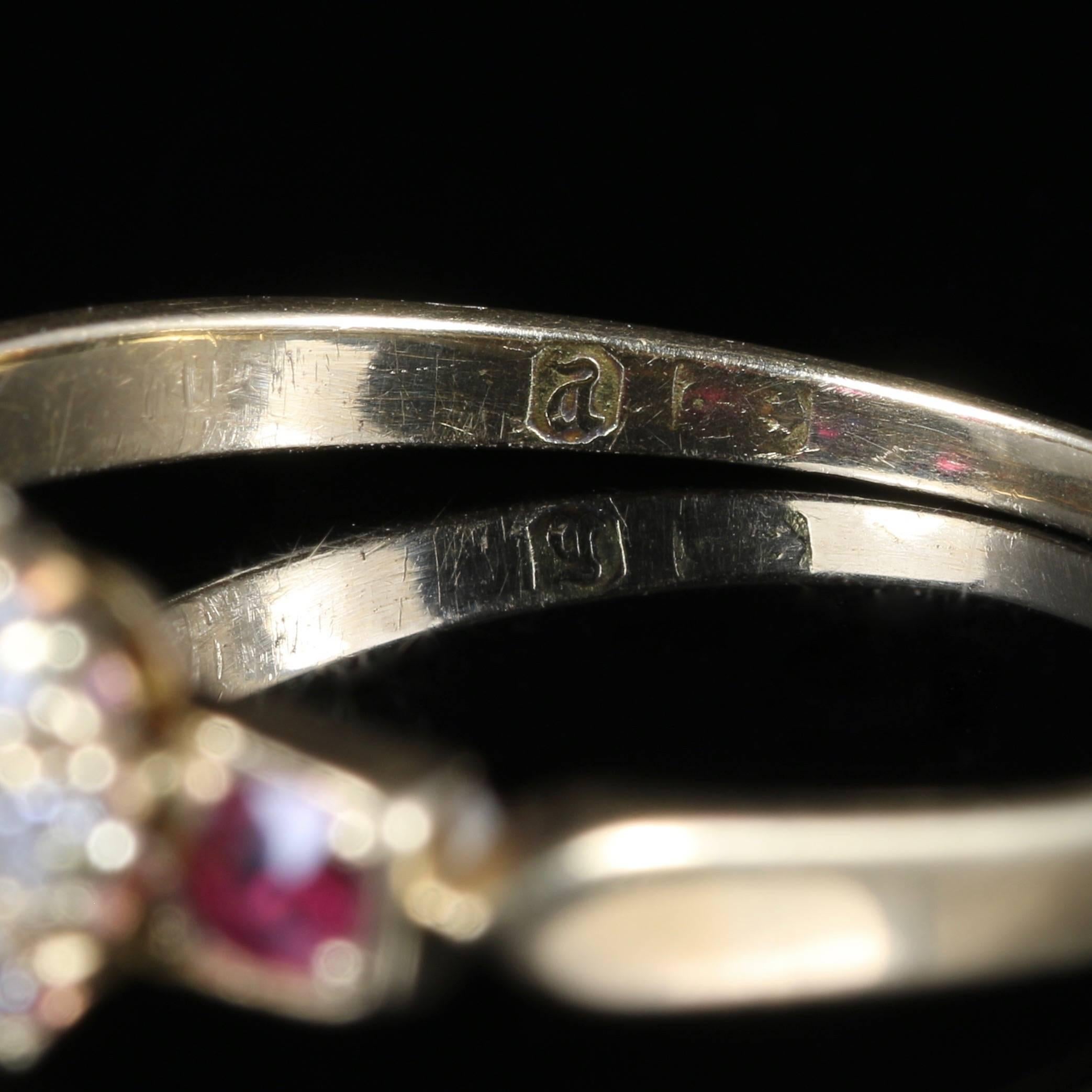 Antique Victorian Ruby Diamond Cluster Ring 18 Carat Gold, circa 1880 1