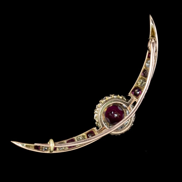 Antique Victorian Ruby Diamond Crescent Moon Brooch 1ct of Ruby In Good Condition For Sale In Kendal, GB