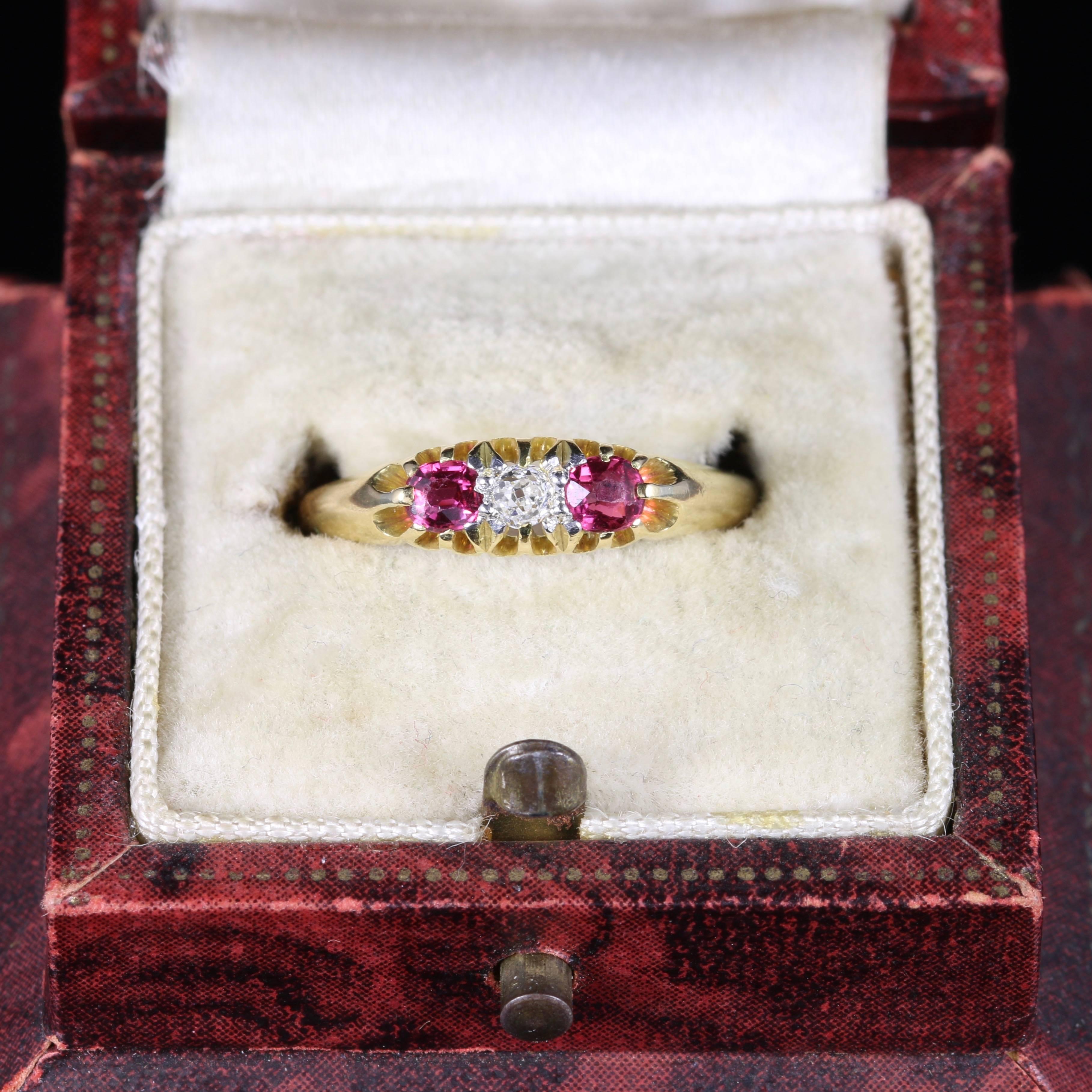 Antique Victorian Ruby Diamond Ring 18 Carat Gold, circa 1900 4