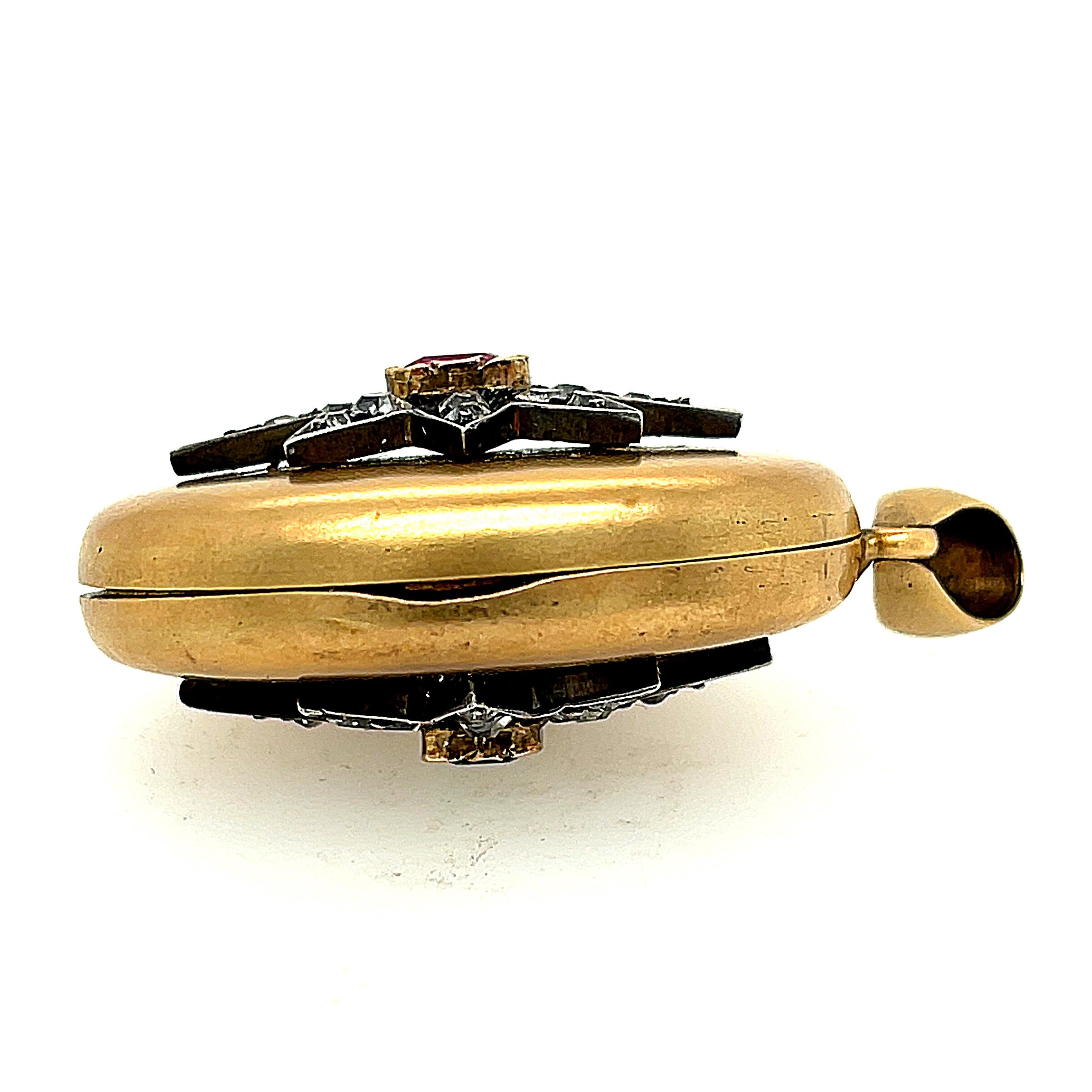 Antikes viktorianisches Rubin-Smaragd-Diamant-Rückgold-Medaillon aus 14 Karat Gold für Damen oder Herren im Angebot