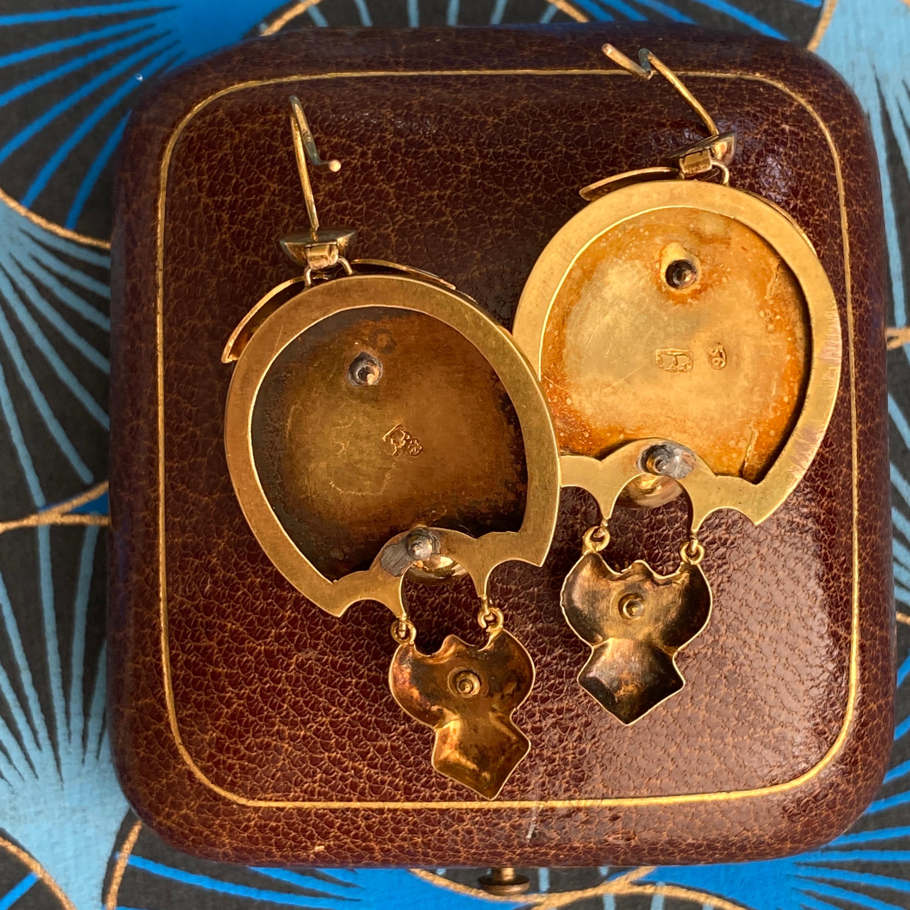 Antique Victorian 14k Gold Enamel Repousse Earrings For Sale 7