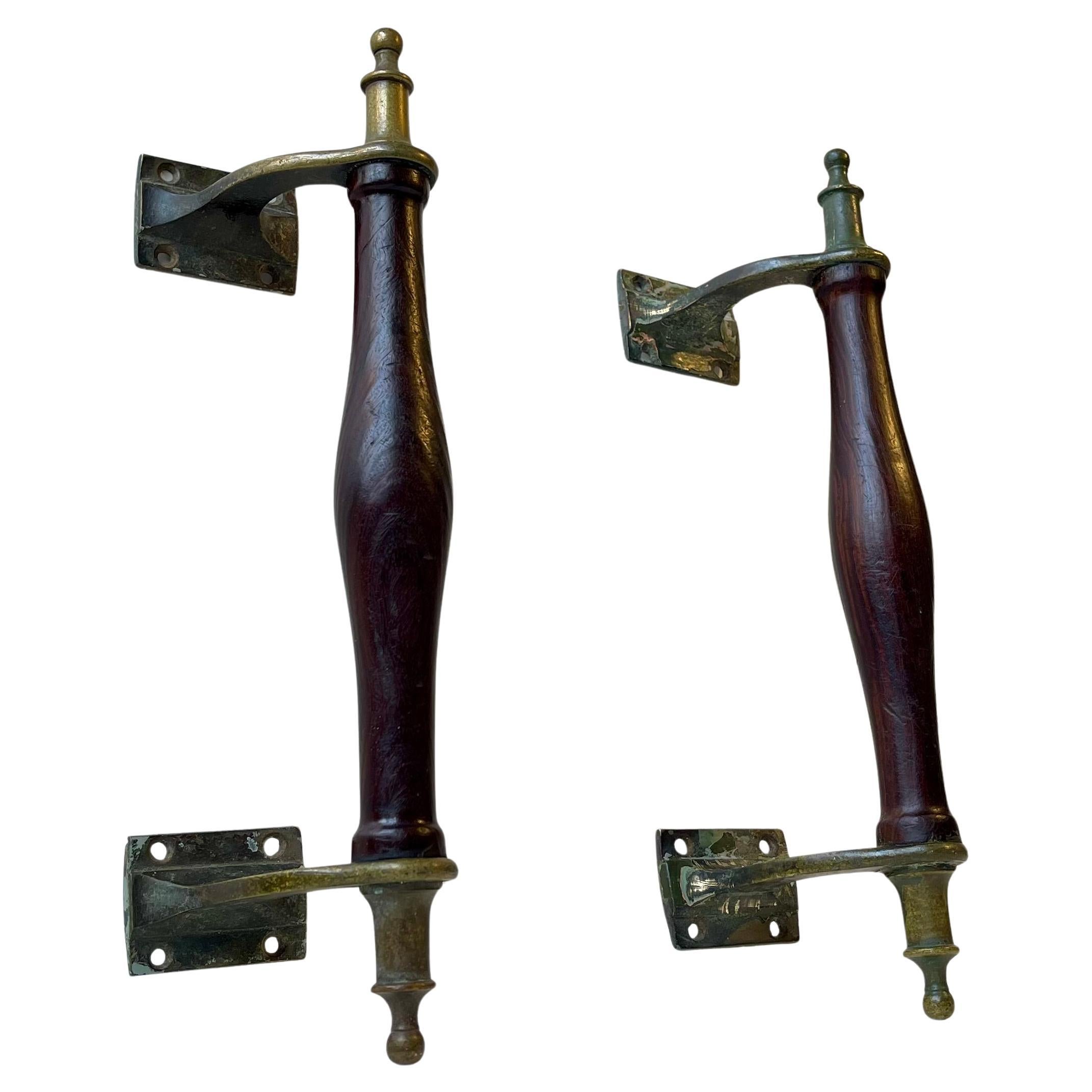 Antique Victorian Saloon Door Handles in Brass, Bronze & Hardwood For Sale