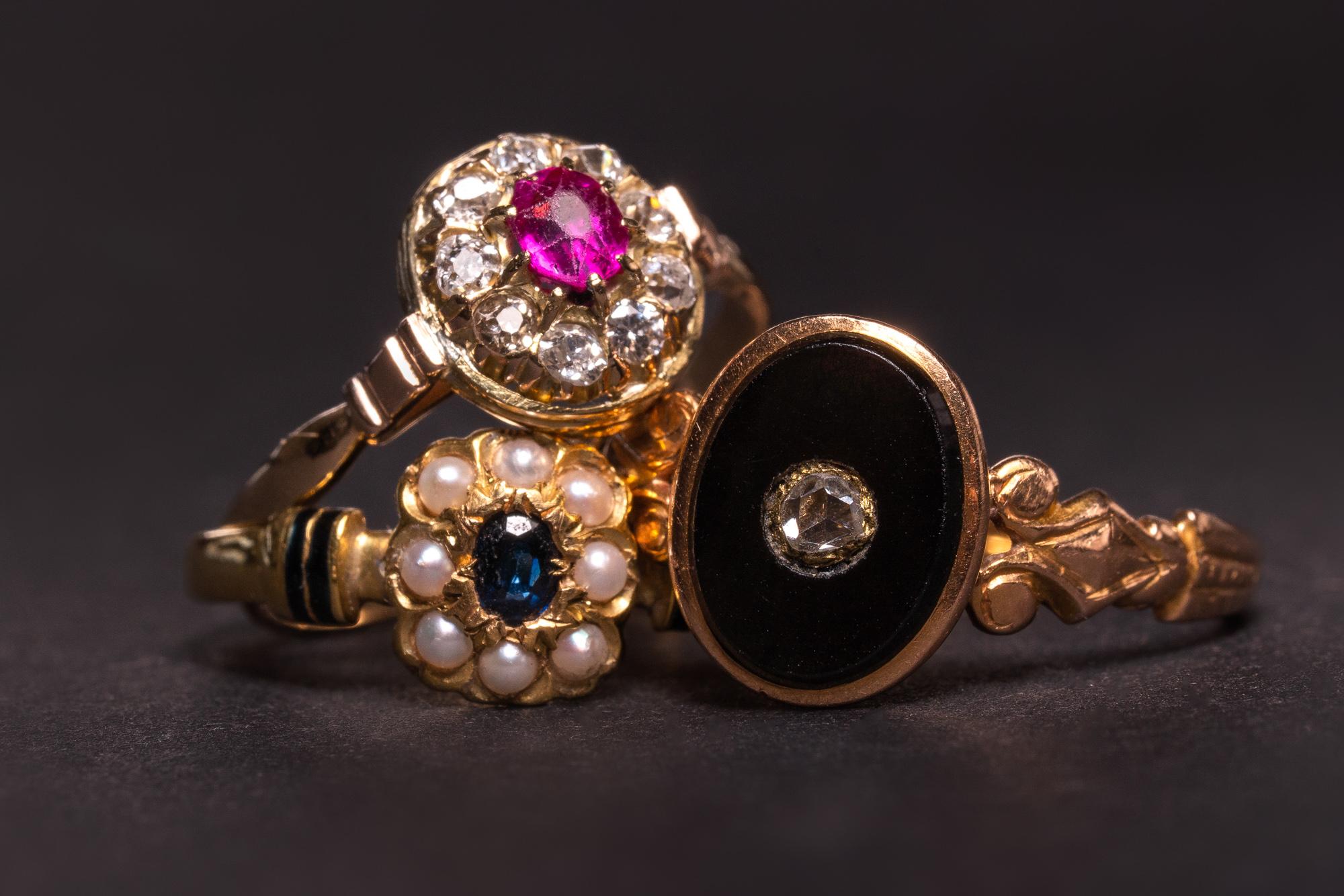 Women's Antique Victorian Sapphire and Pearl Gold Ring, Antique French Gold Enamel Ring For Sale