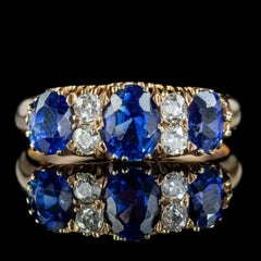 Antique Victorian Sapphire Diamond Ring in 2 Carat of Sapphire, circa 1900